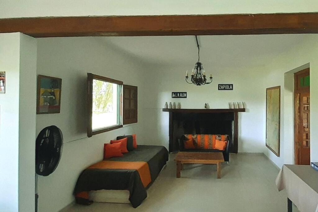 Casa de campo en Zapiola , Lobos, Buenos Aires.