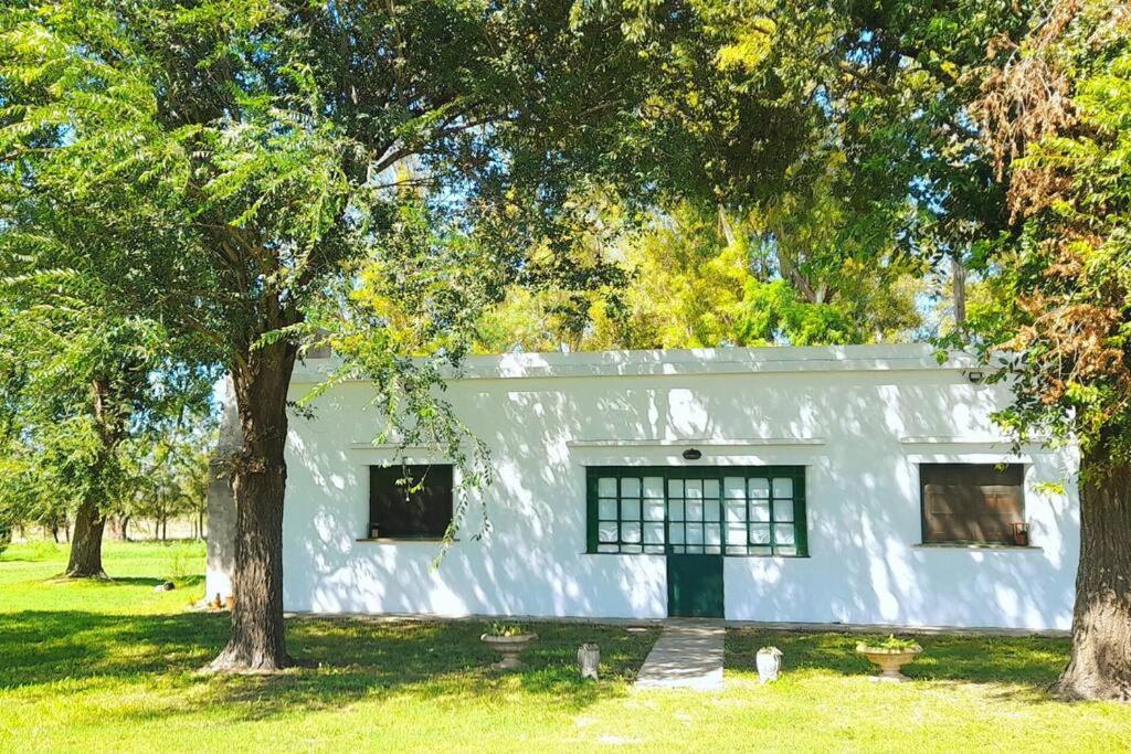 Casa de campo en Zapiola , Lobos, Buenos Aires.