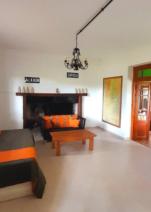 Casa de campo en Zapiola , Lobos, Buenos Aires.