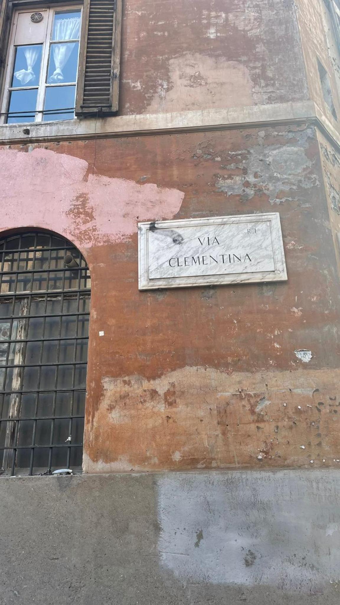 Colosseo Apartment- Heart of Rione Monti