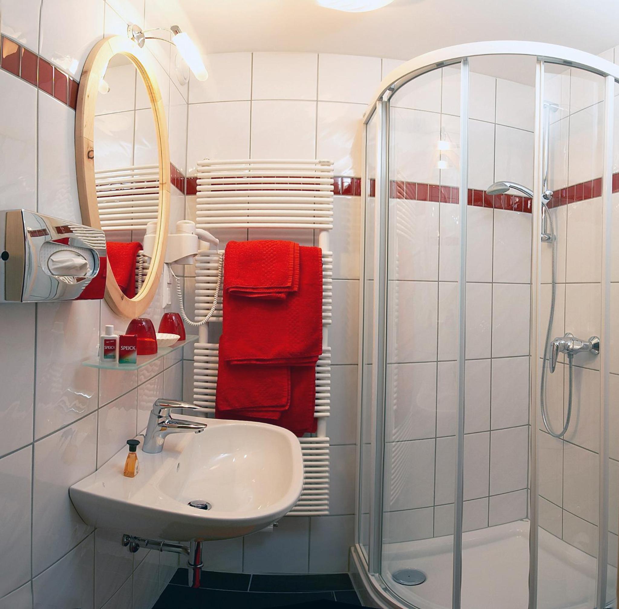 Pension & Appartements Ronacherhof -Mountain Hideaway Slopeside