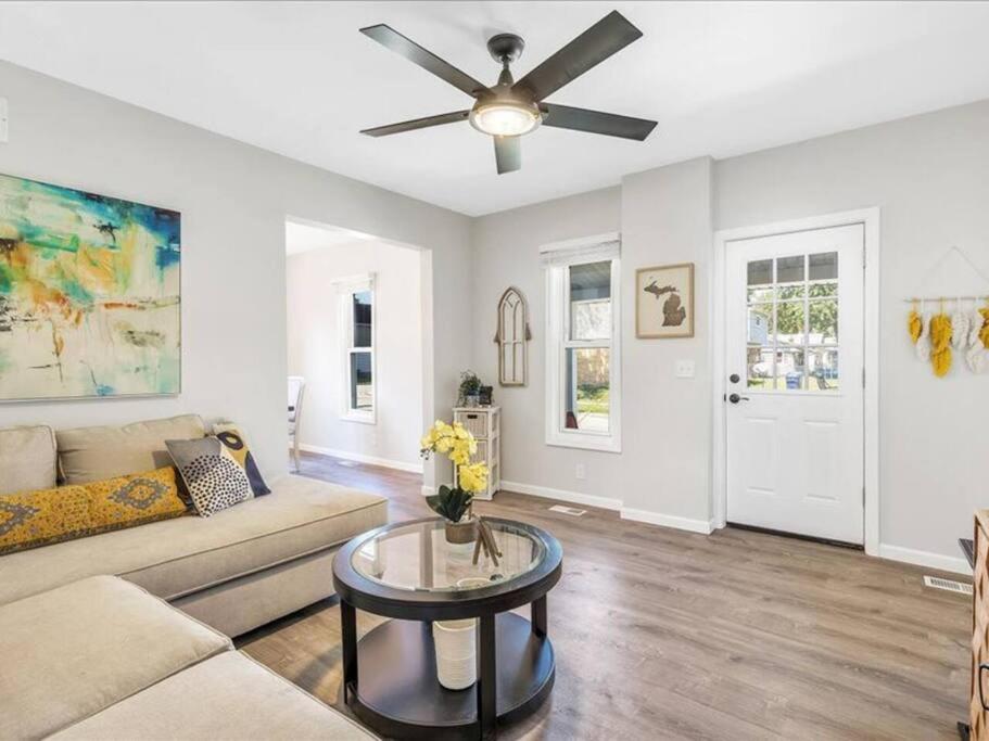 Pets, Big Groups Welcome: HotTub, Firepit, Grill view 4