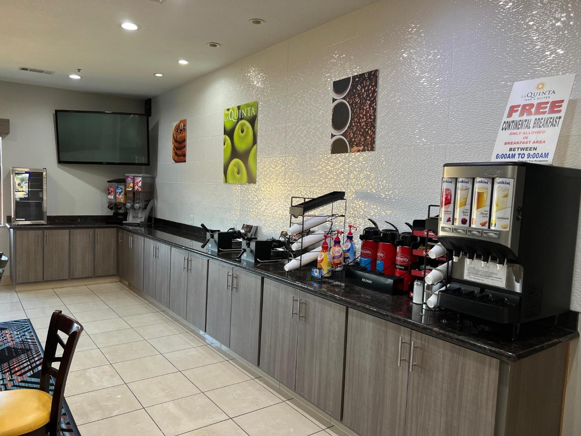 La Quinta by Wyndham Alvarado - Property Image 12