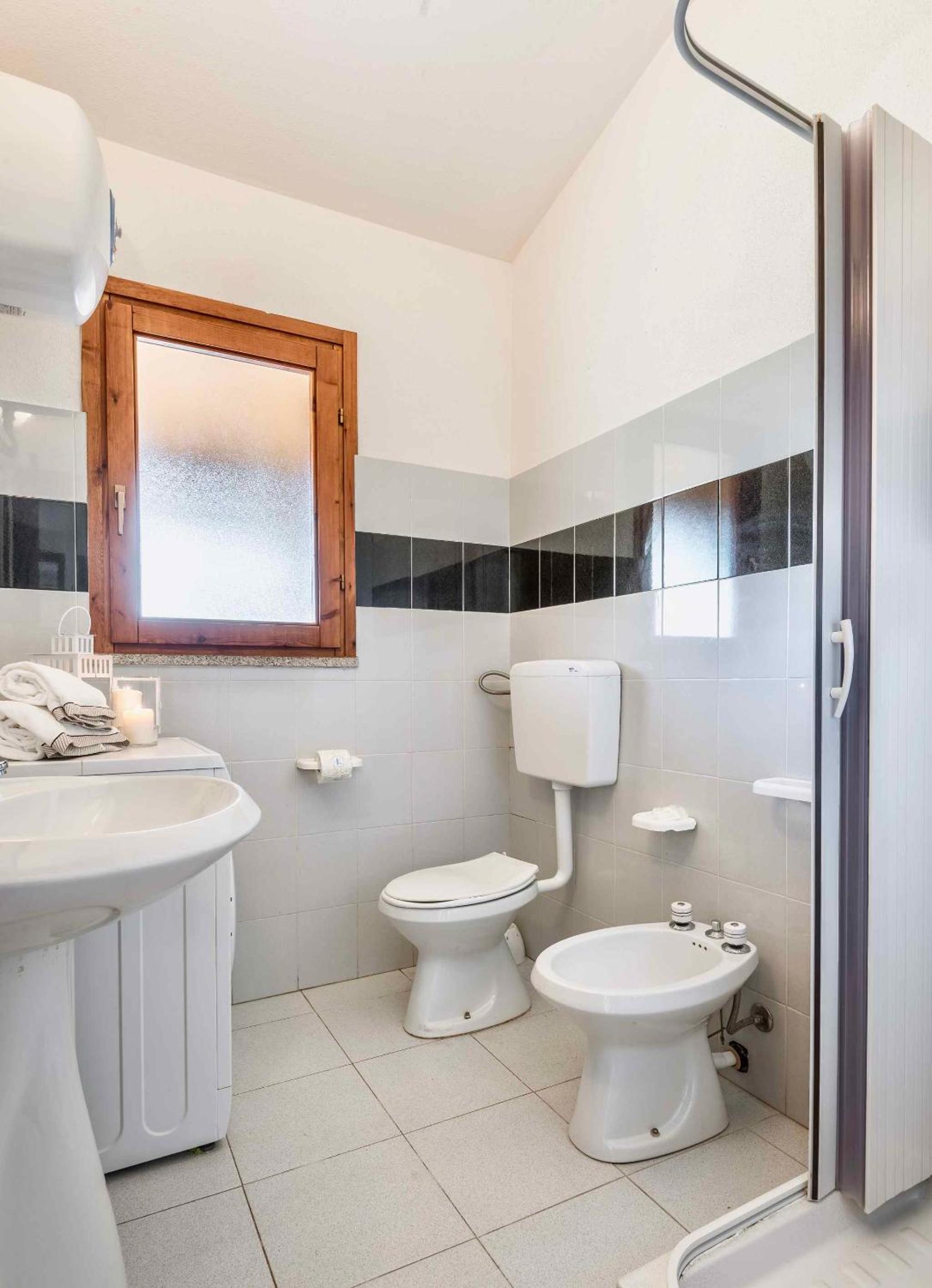 Apartments in San Teodoro 43450 view 3