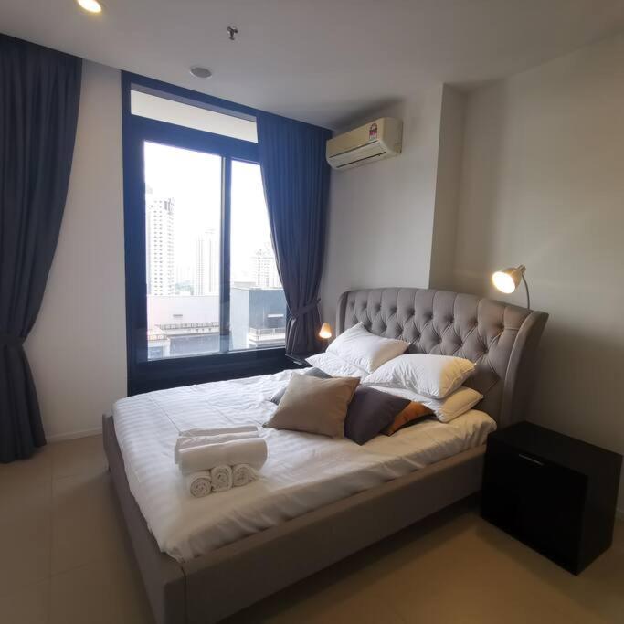 Arcoris Mont Kiara-2-6px-Netflix-Balcony-OSIM-Xbox-Super Fast Internet
