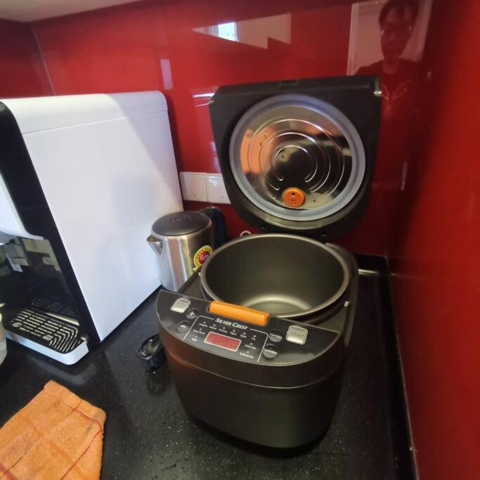 Arcoris Mont Kiara-2-6px-Netflix-Balcony-OSIM-Xbox-Super Fast Internet