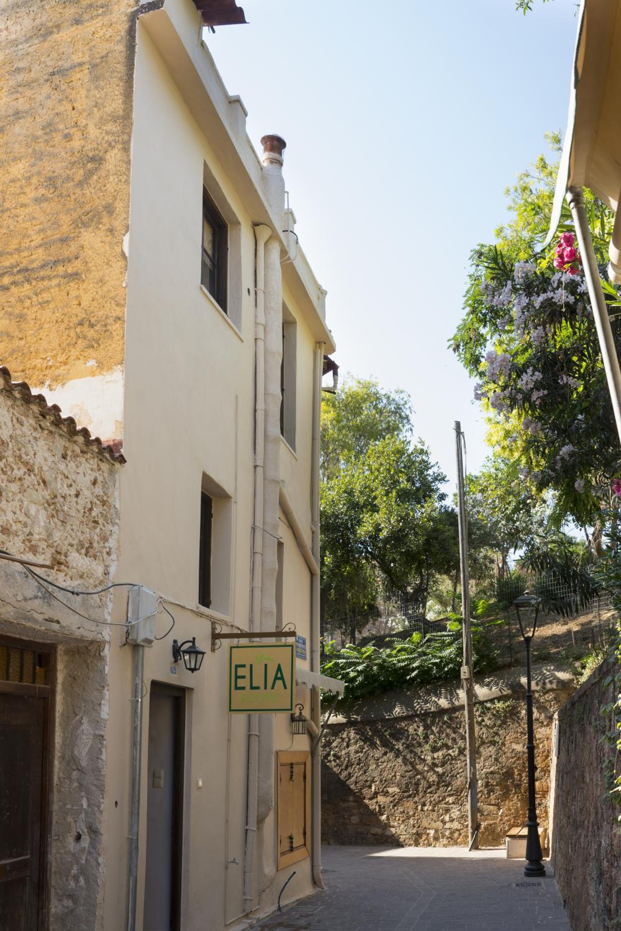 Elia Portou Rooms