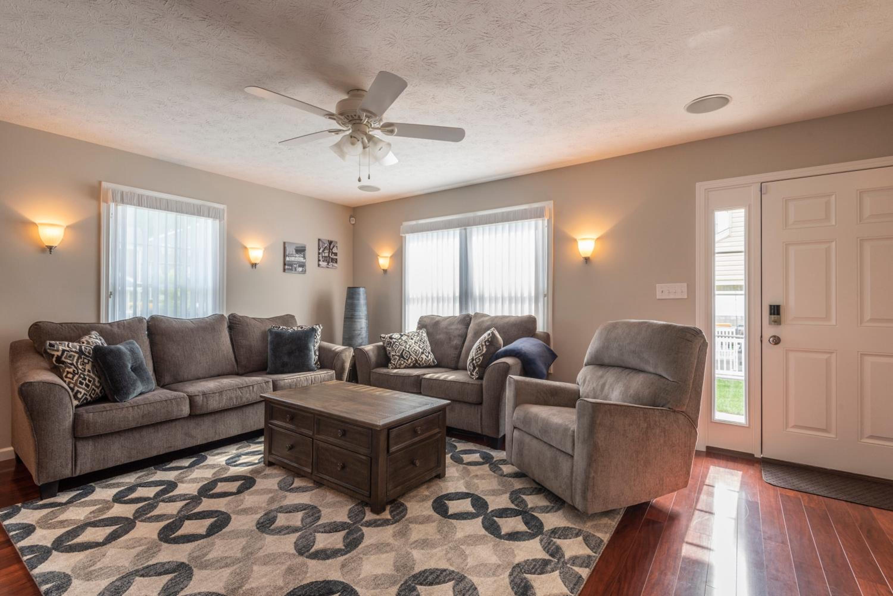 Bloomington Vacations - Hoosier Happiness Townhouse - 2 King Size Bedroom Suites - Property Image 3