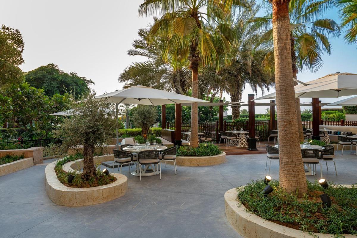 outdoor BBQ area