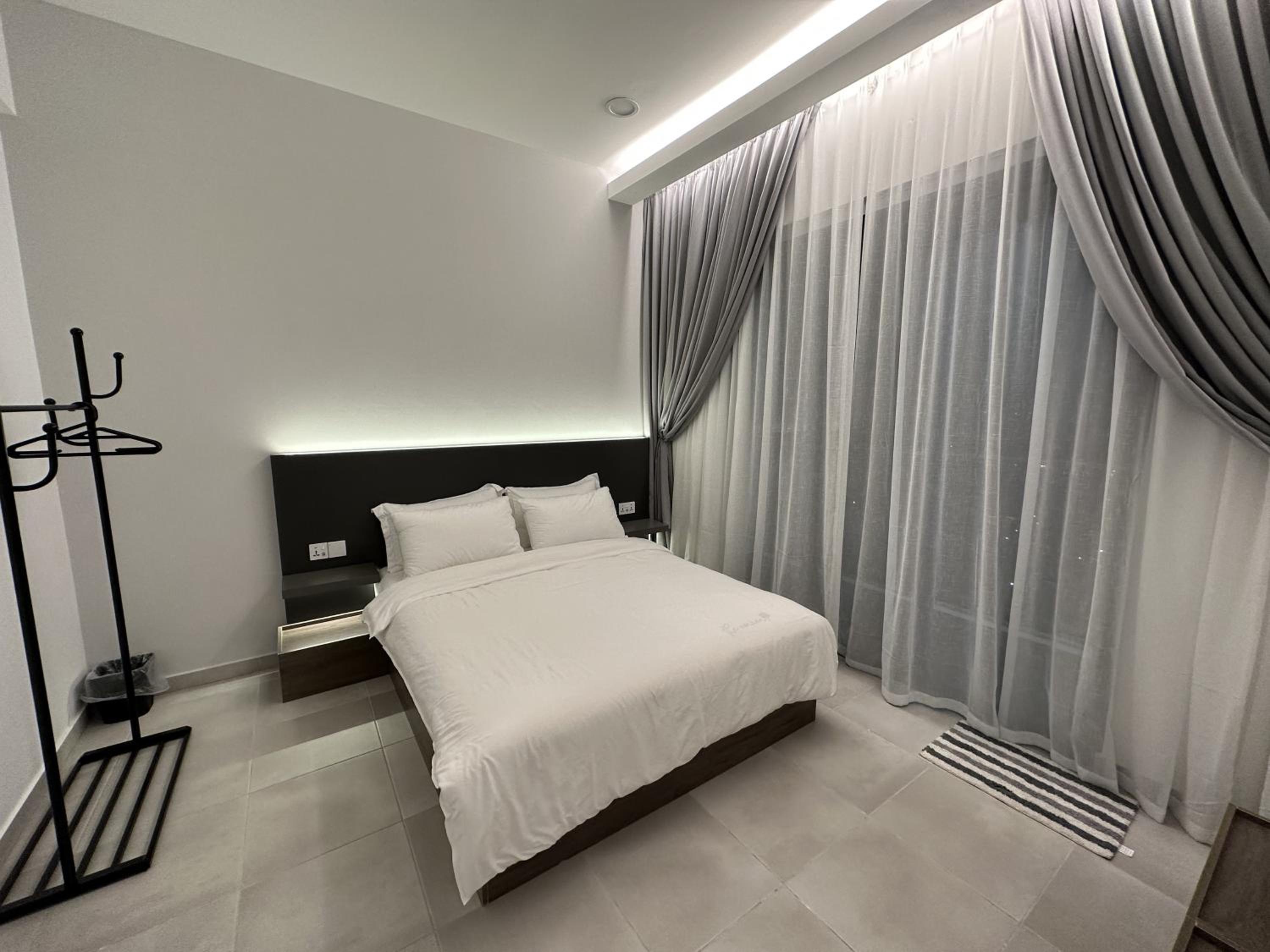 Sandakan SeaView-Suite Top Floor photo 6