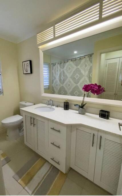 Lovely 3 Bedroom Vacay Home JA4