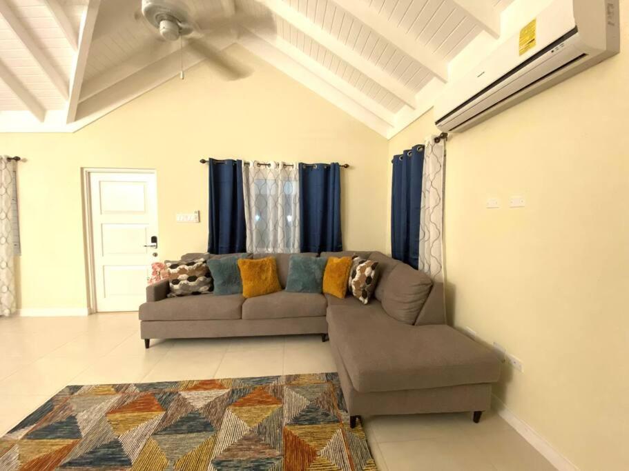 Lovely 3 Bedroom Vacay Home JA4