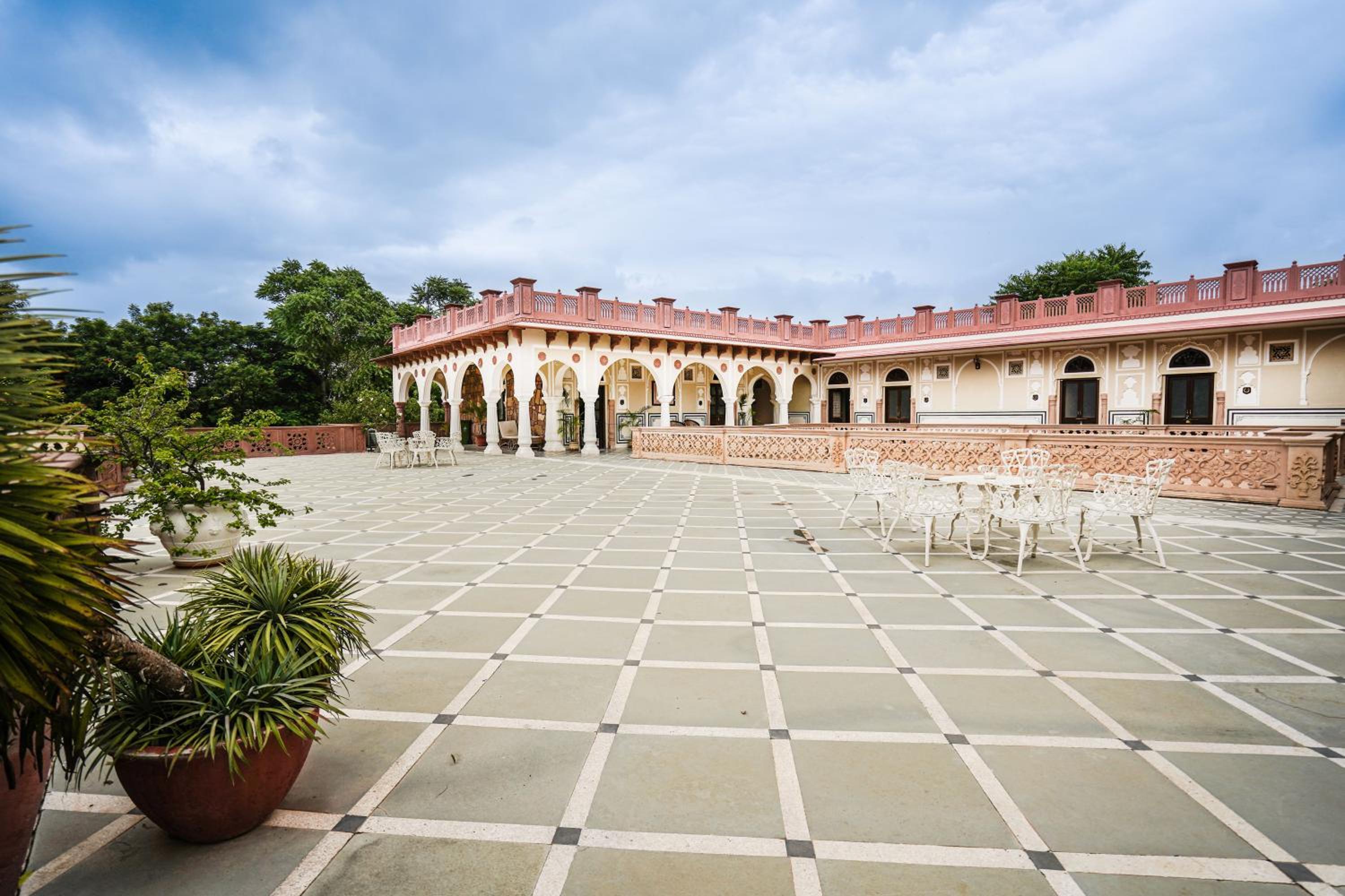 Khas Bagh