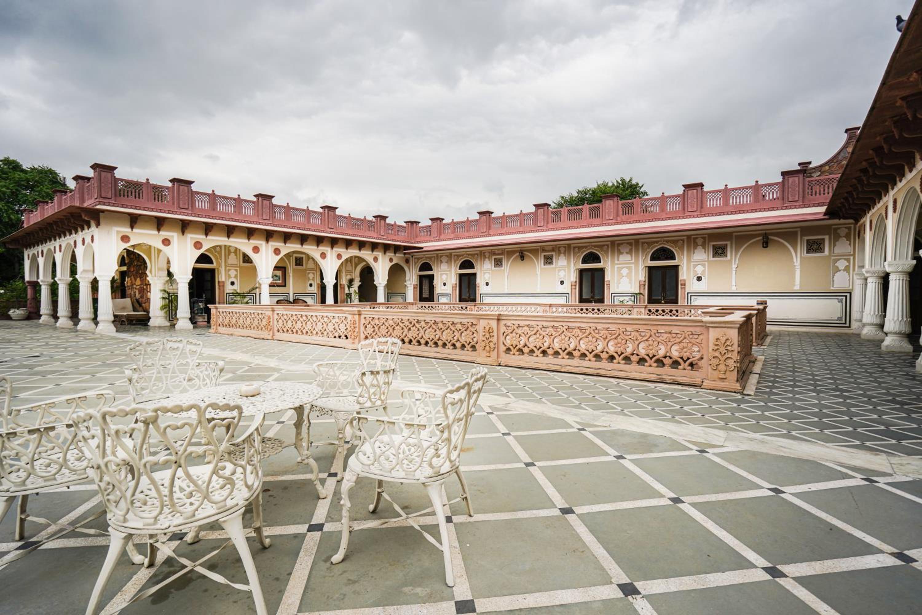 Khas Bagh