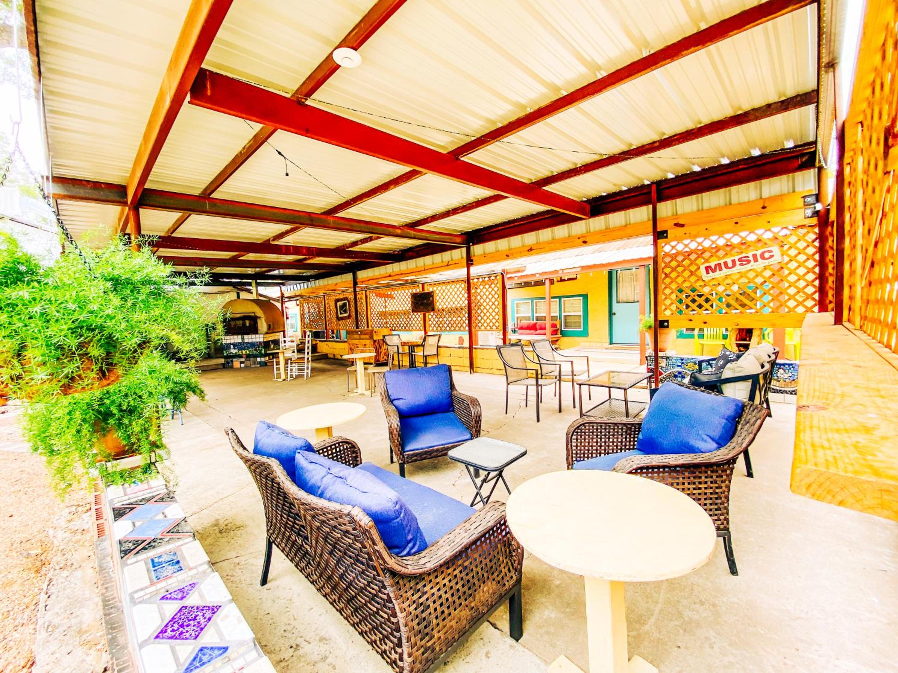 lounge