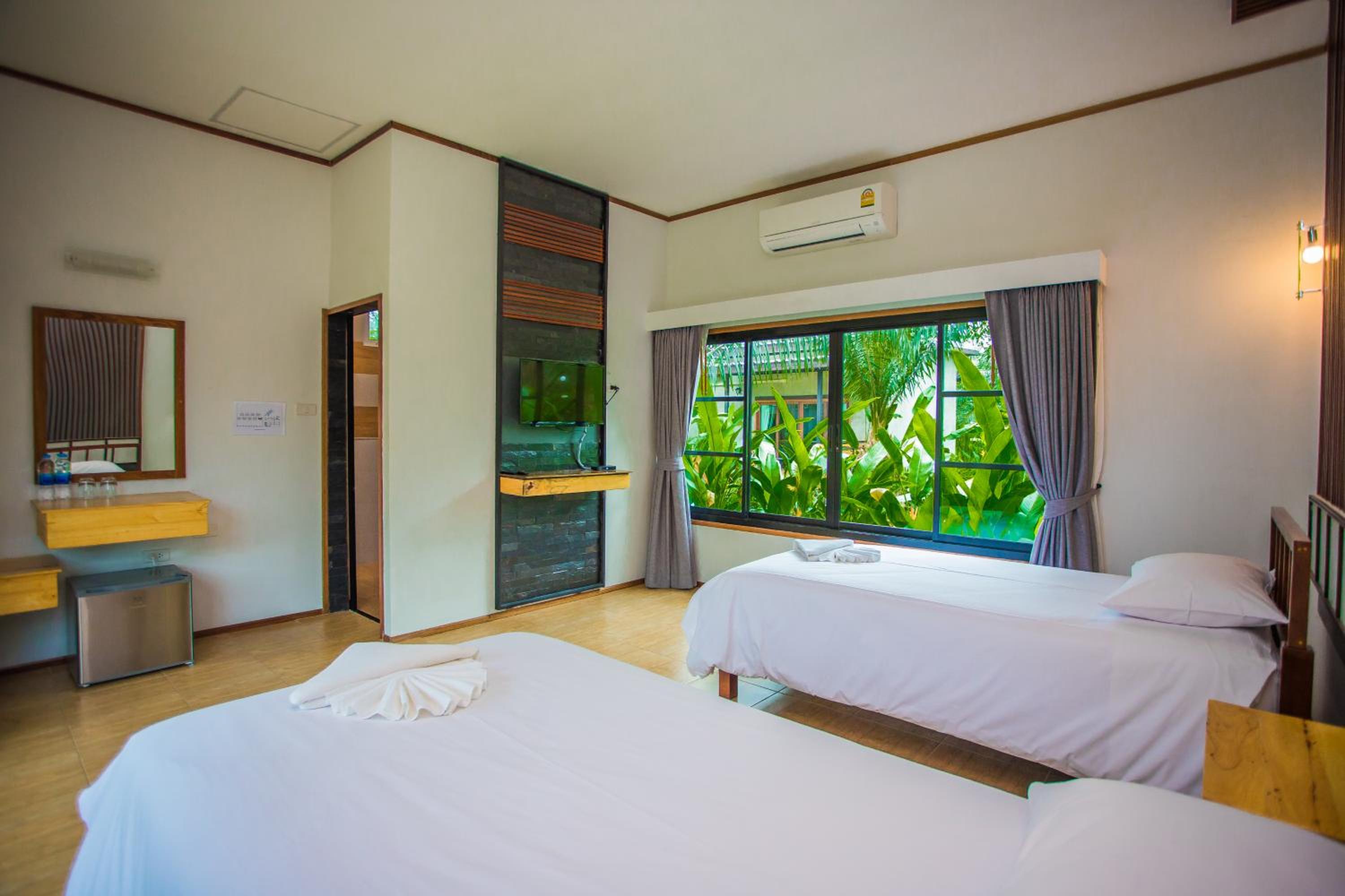 Palm Pran Resort