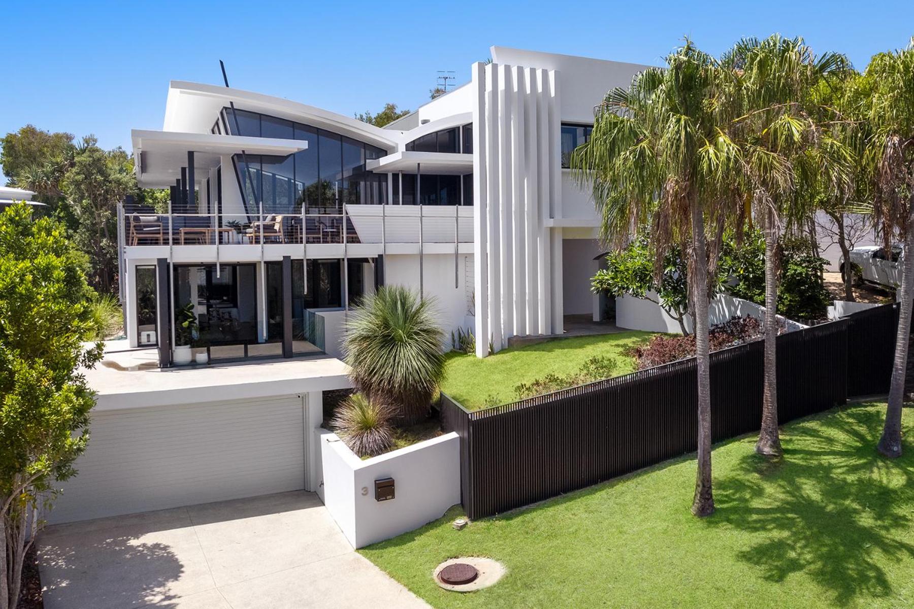 Luxury & Breathtaking Views for Families