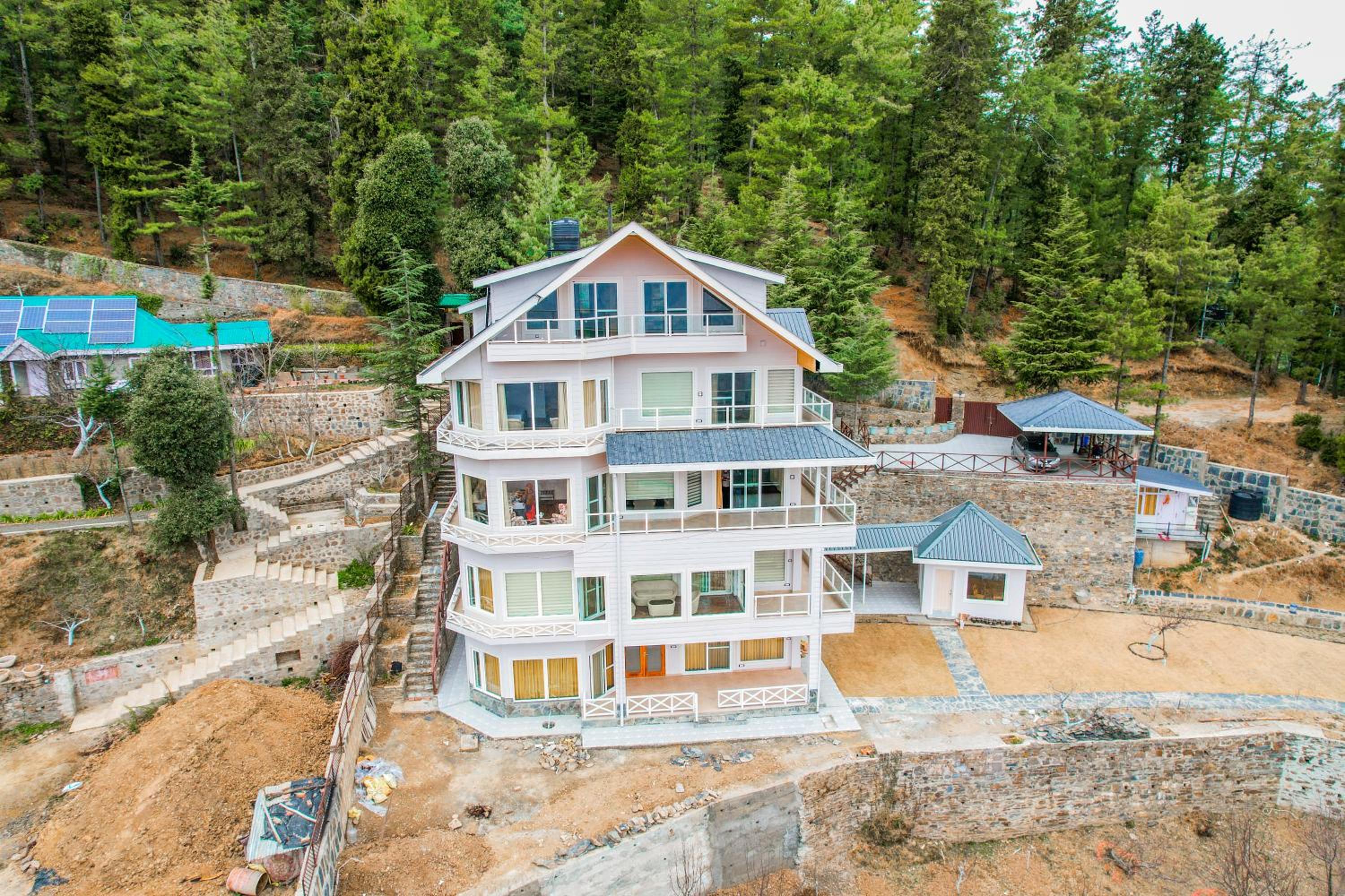 SaffronStays Sherni House, Mashobra