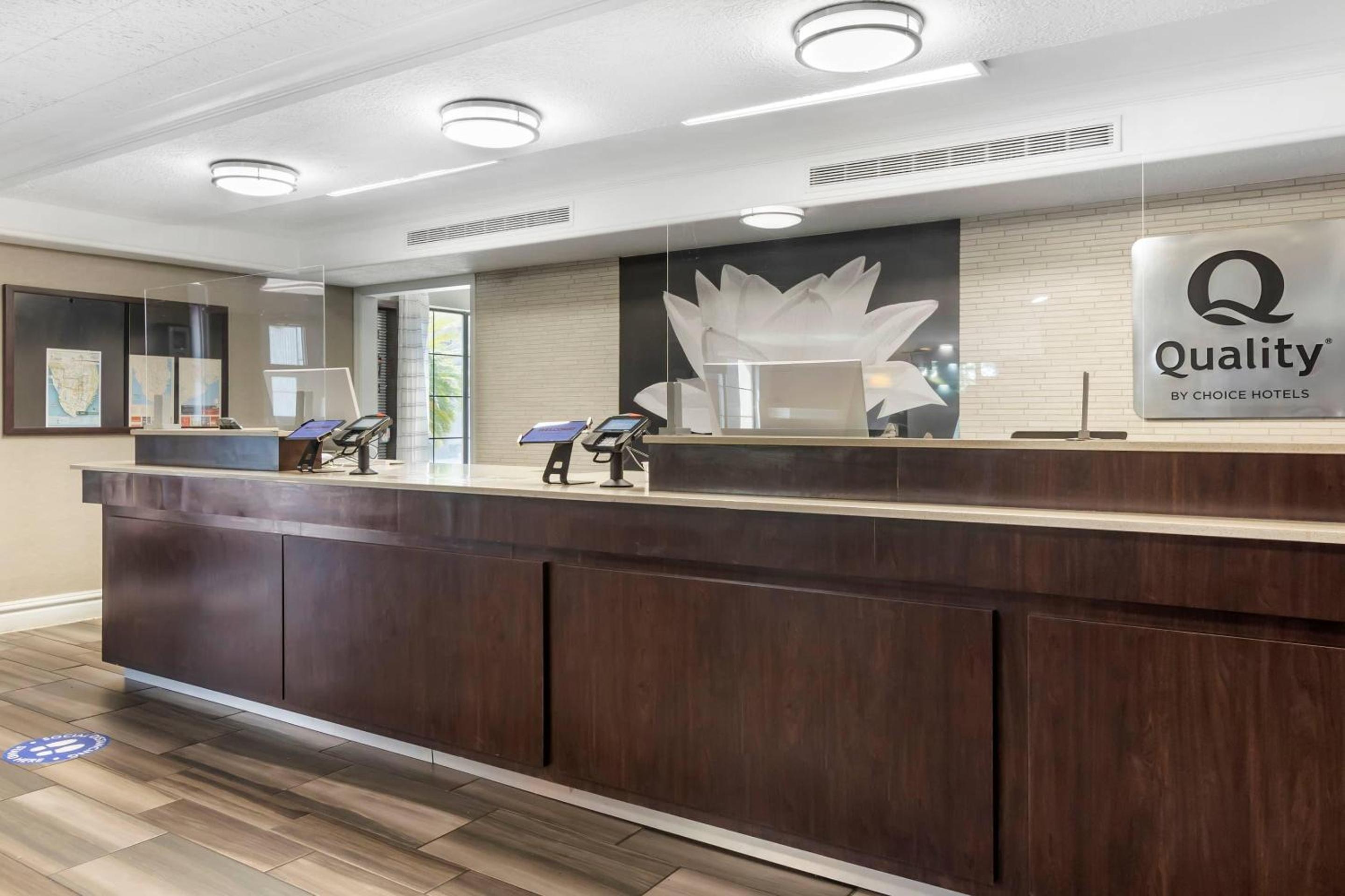 Quality Inn & Suites North Charleston - Ashley Phosphate