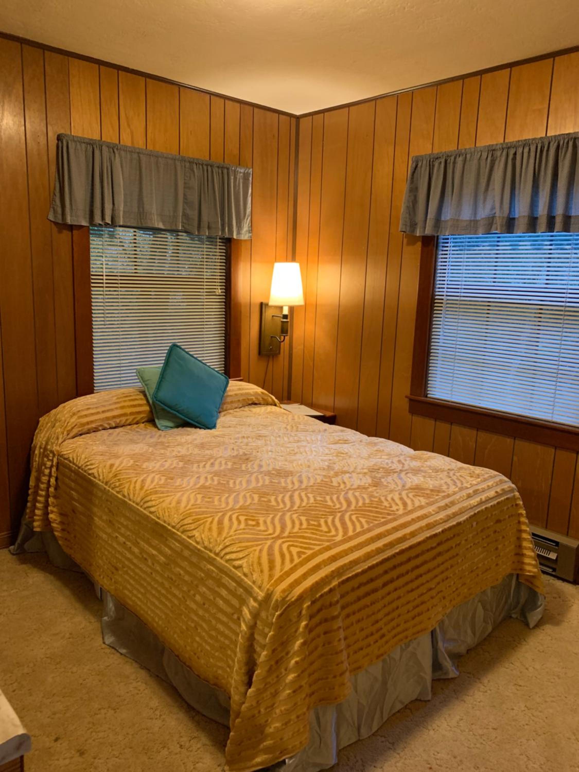 Patrick Creek Lodge