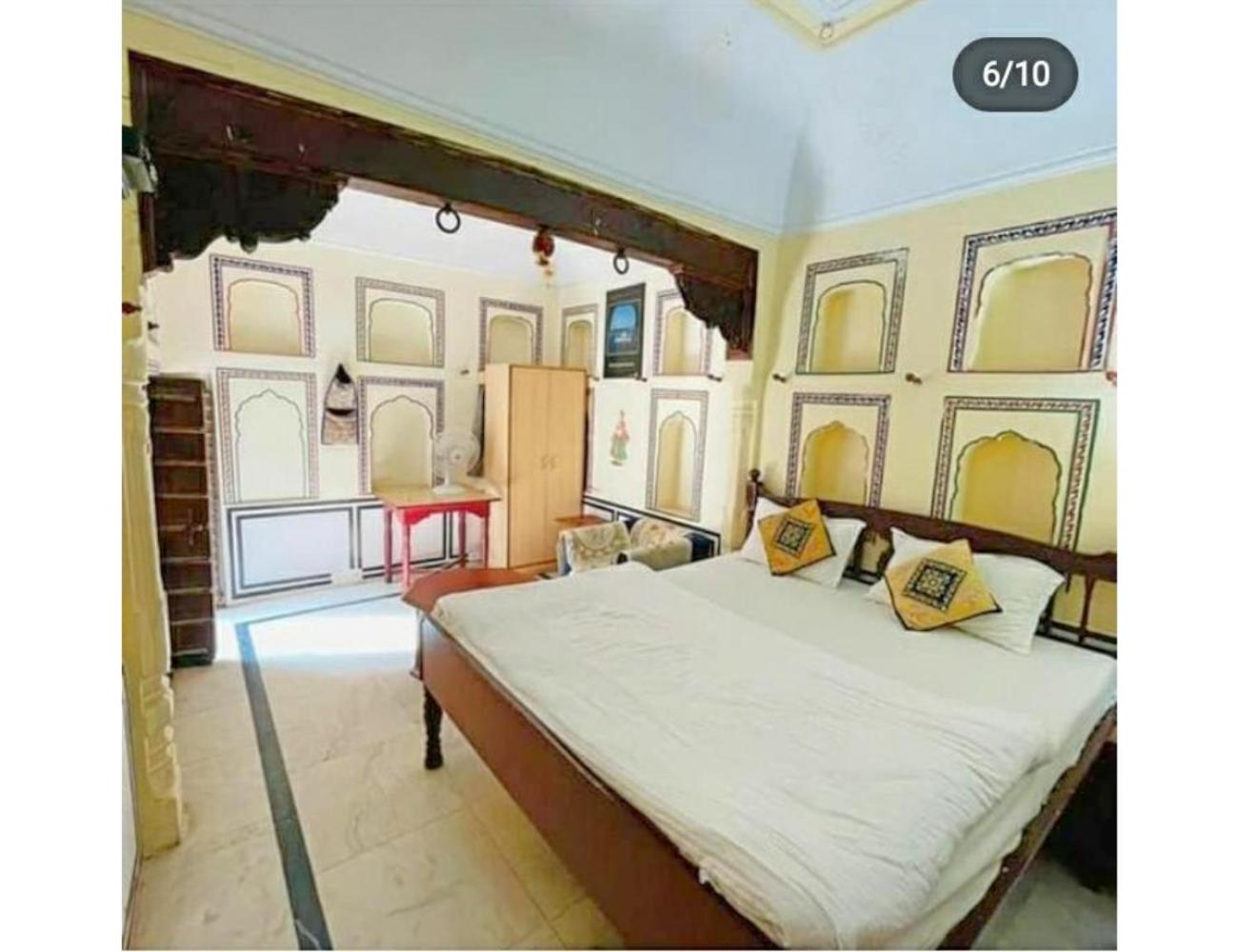 Singhasan Haveli, Mandawa view 3