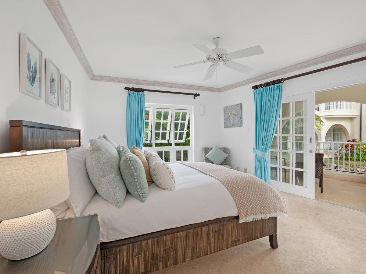 Royal Apartment at Westmoreland with Amazing Pool view 3
