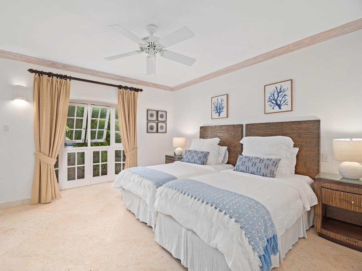 Royal Apartment at Westmoreland with Amazing Pool view 5