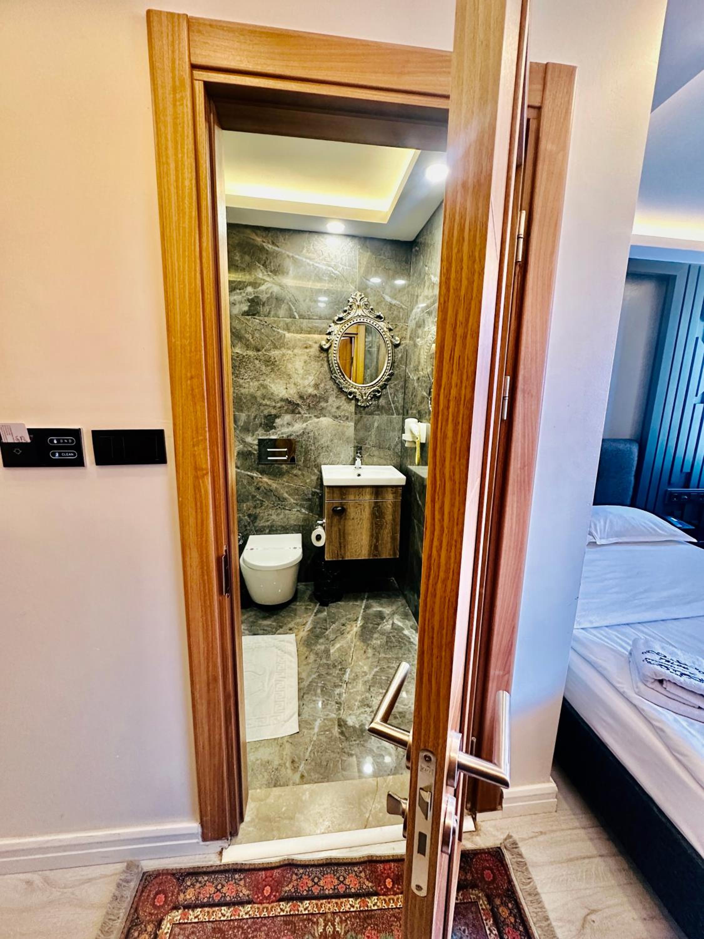 Sirkeci Quietness Hotel - Image 29