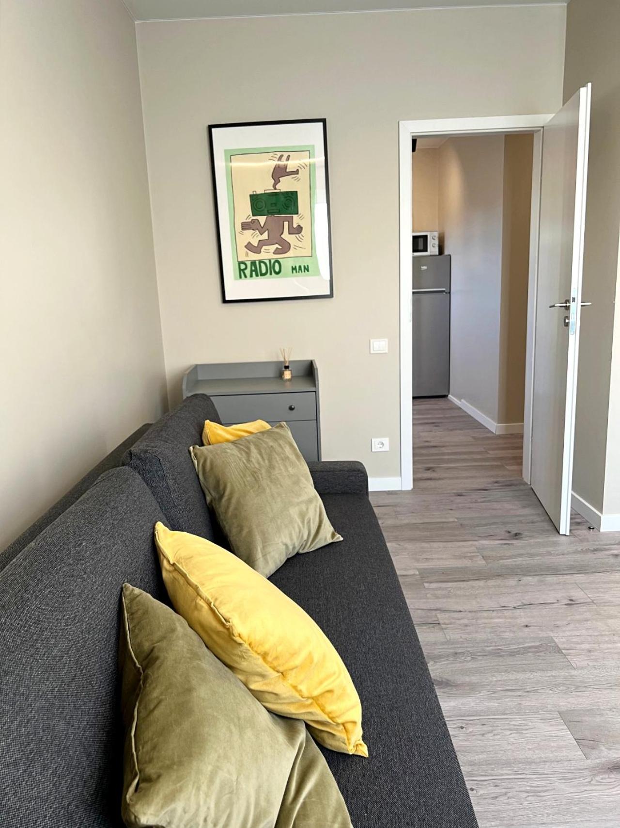 Clinic Studio Apartments by Hostlovers view 3