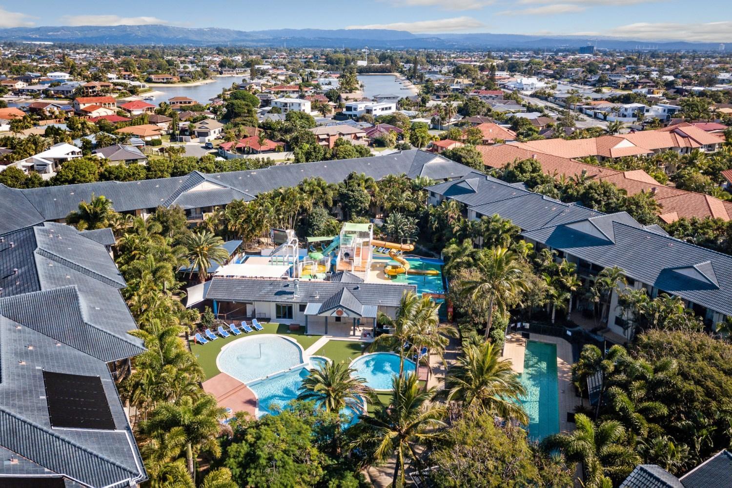BEST Ground Floor pool side Superior apartment - new listing