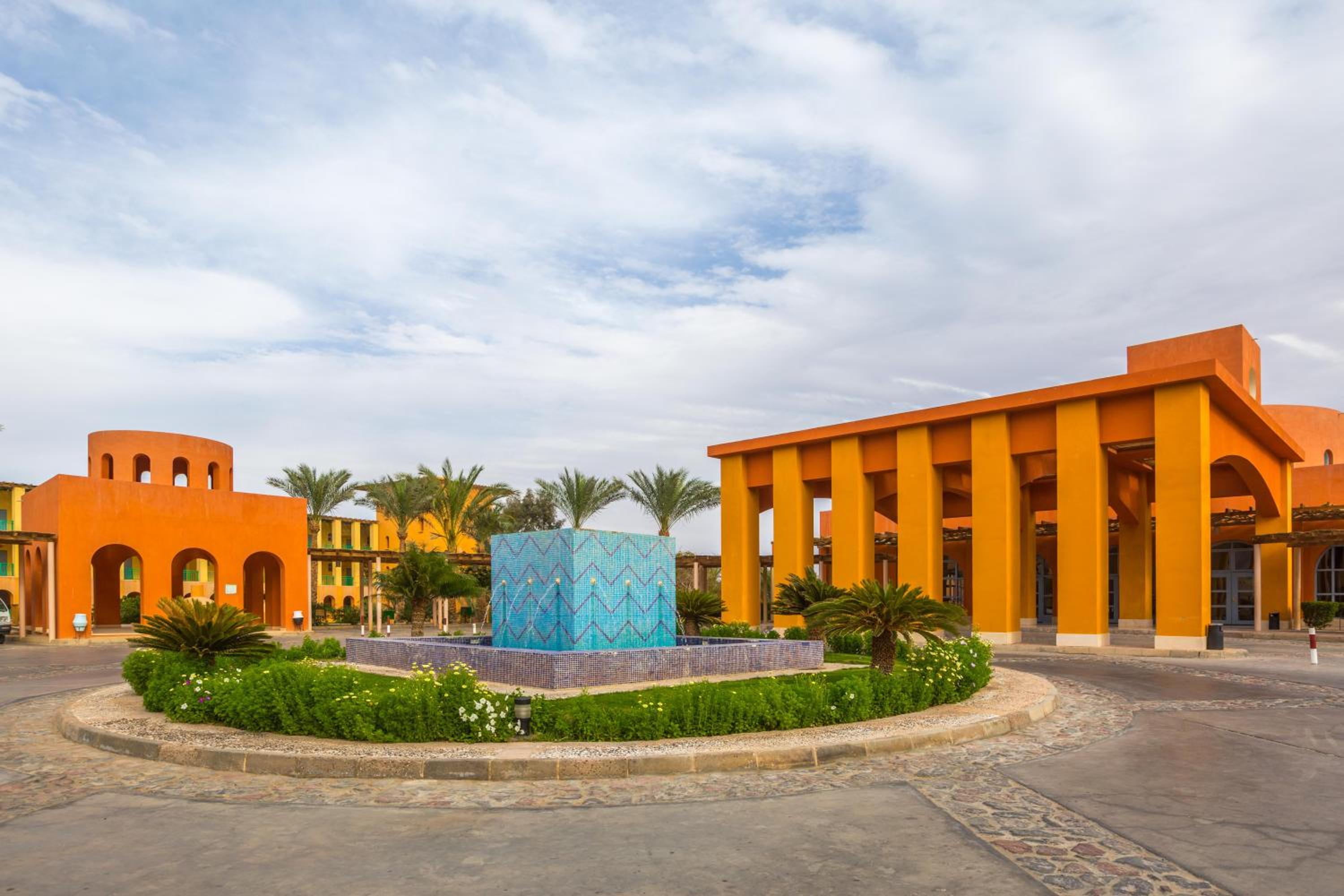 Strand Beach Resort