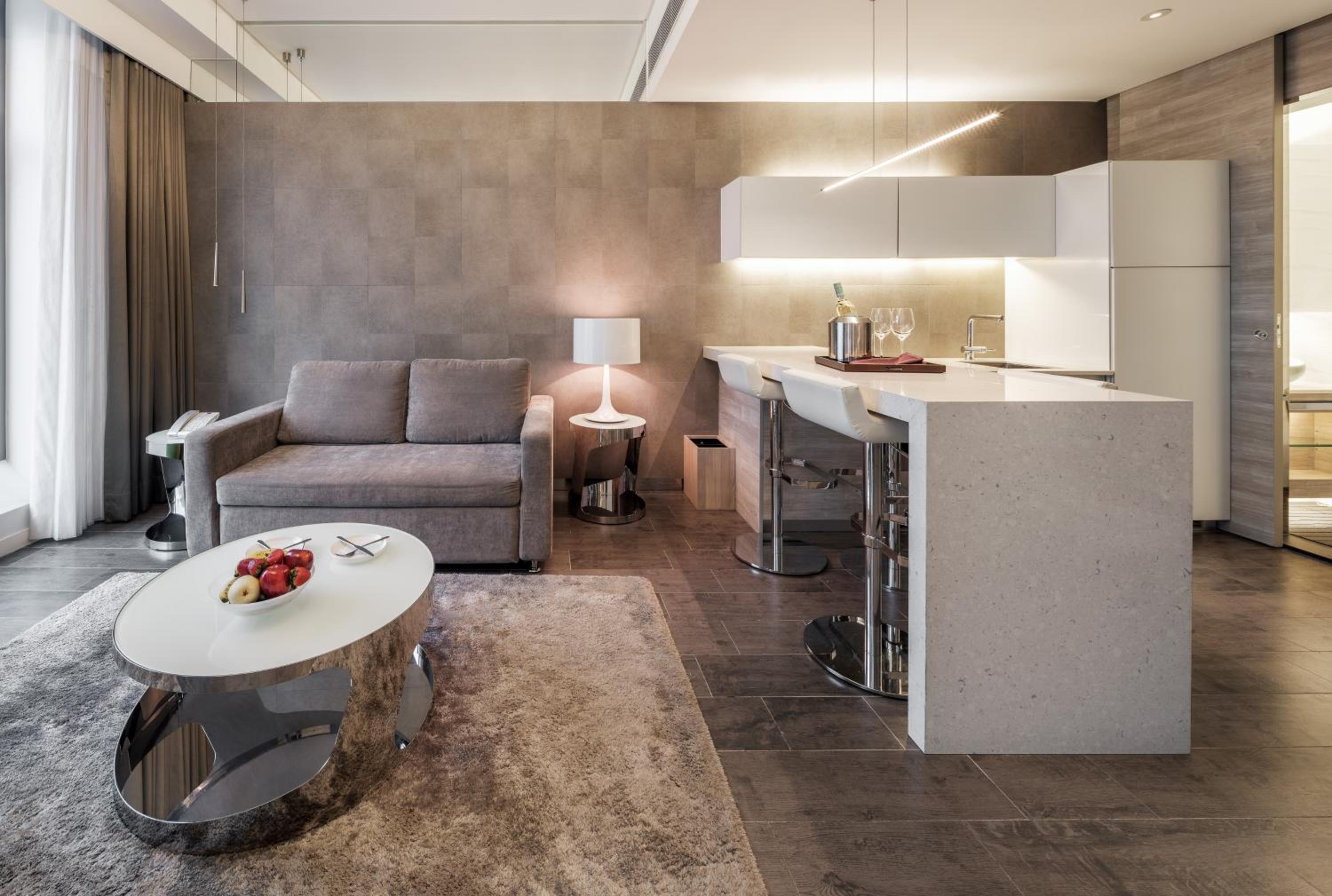 Lodgewood by Nina Hospitality Mong Kok - Image 4
