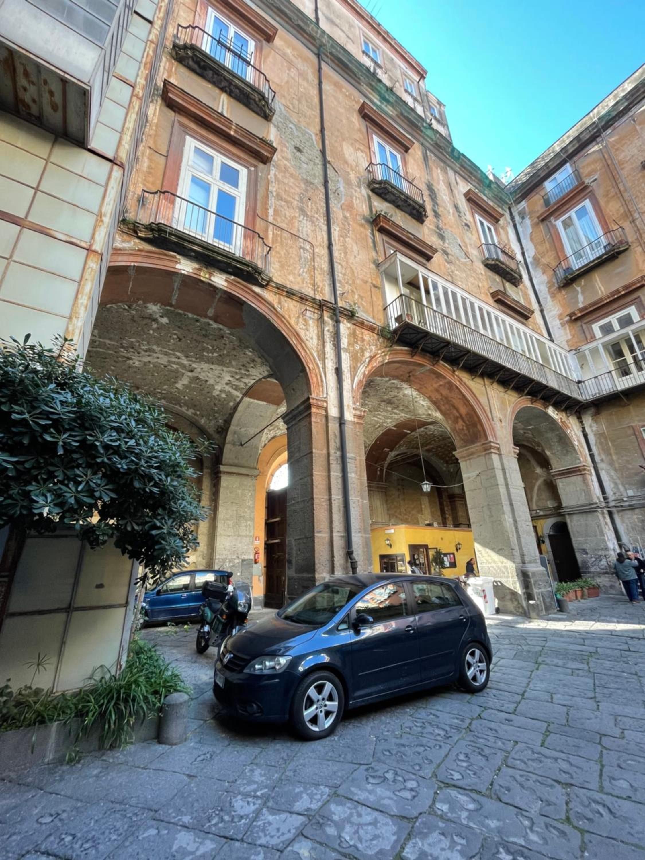 HOLIDAY HOME TARSIA Vicino PIAZZA DANTE - TOLEDO