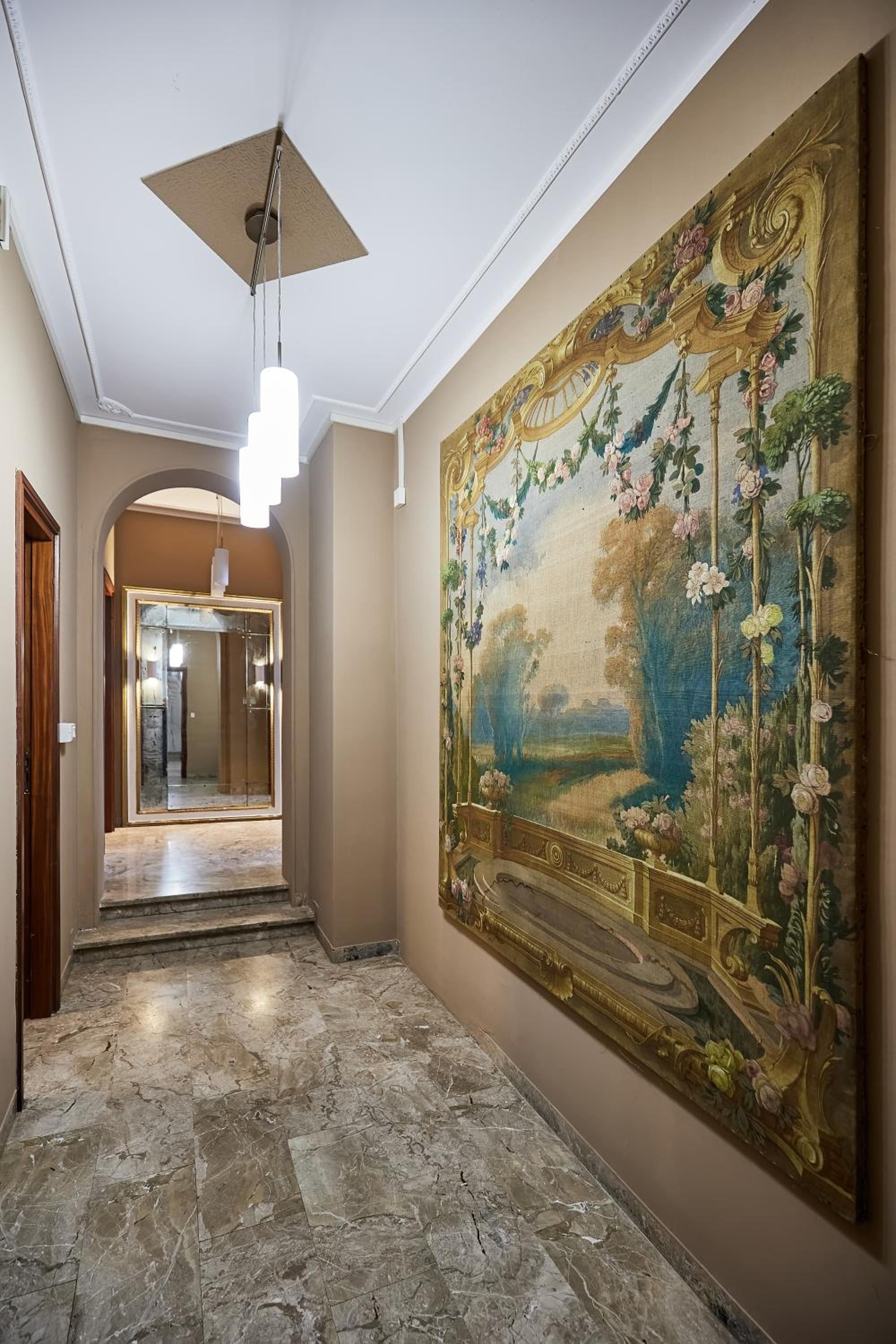 CARLOTTA SILVANI SUITE view 4