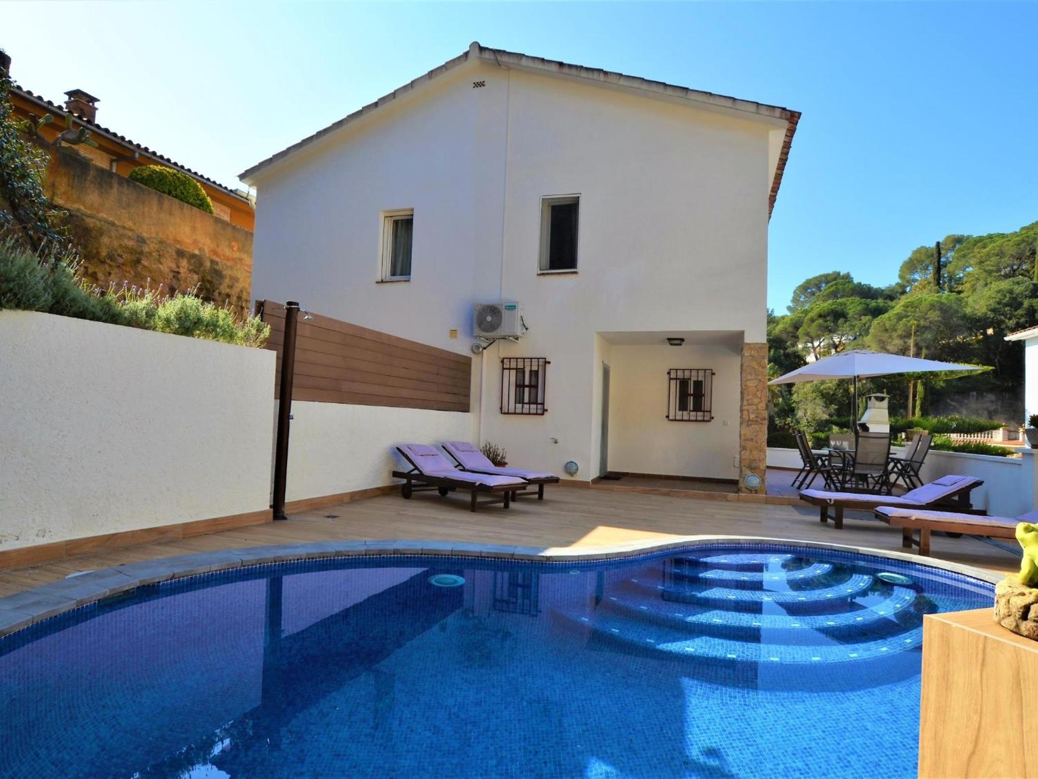 Villa Isabel Lloret de mar