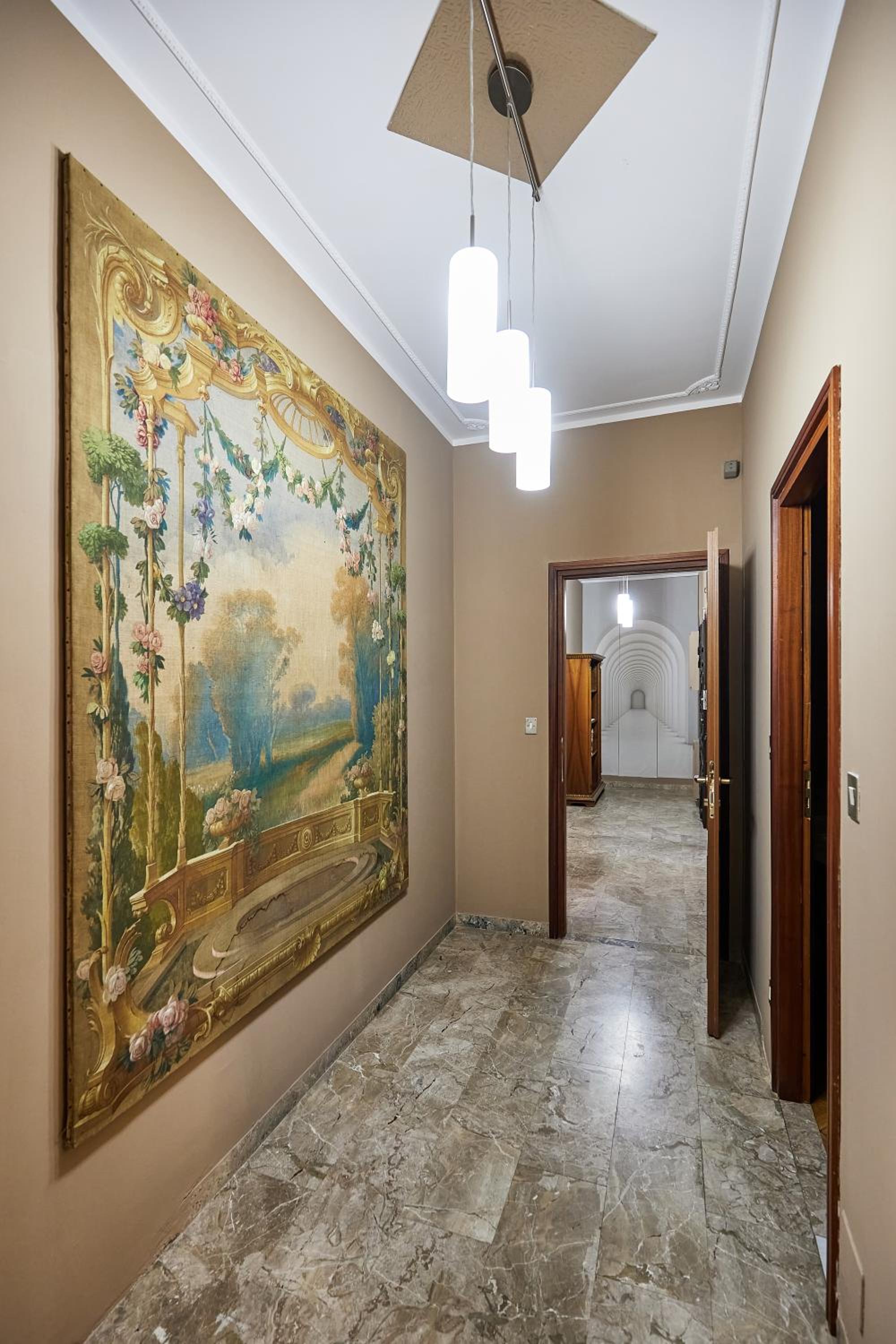 CARLOTTA SILVANI SUITE view 5