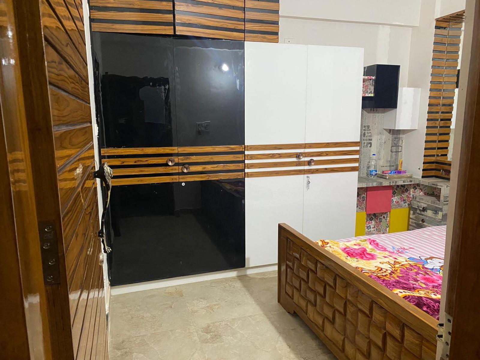Fancy and Modern Apartment view 4