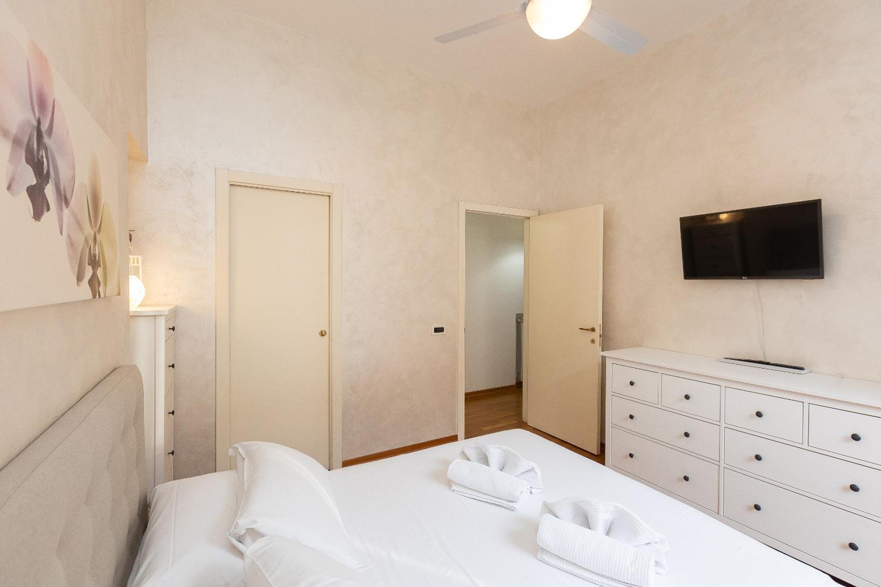SAINT PETER HOME by Rental in Rome