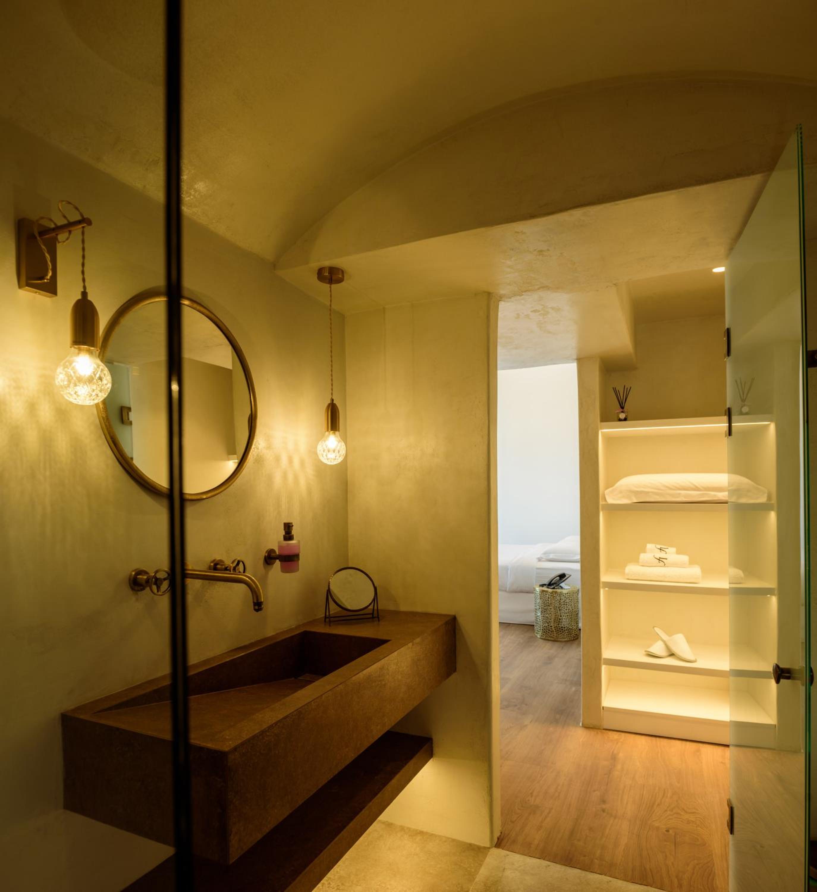 LF Suites & Villas