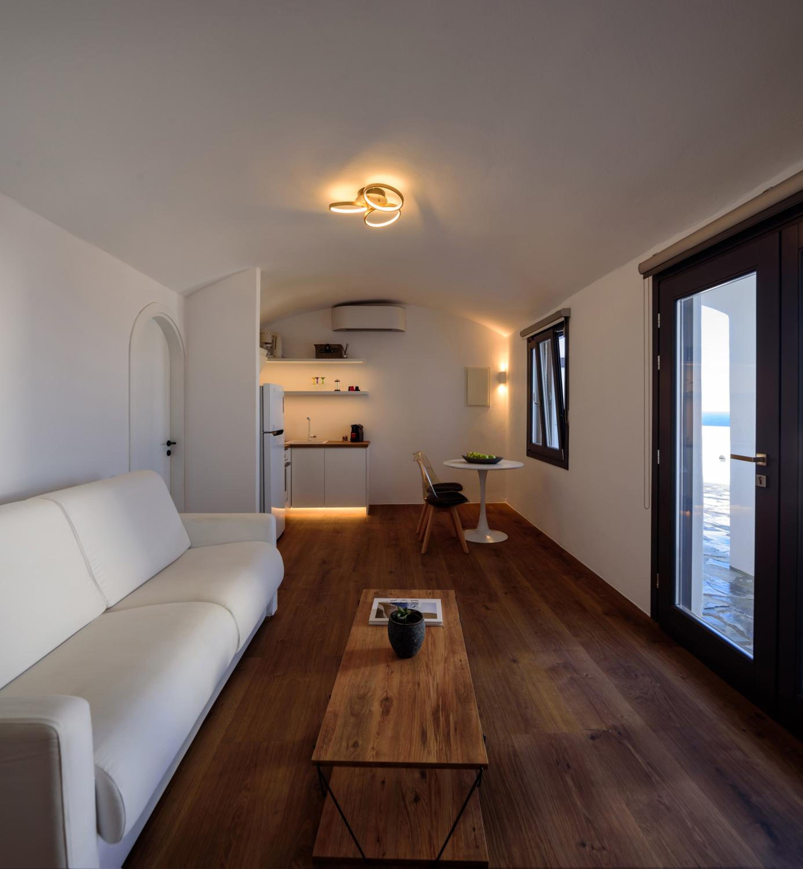 LF Suites & Villas