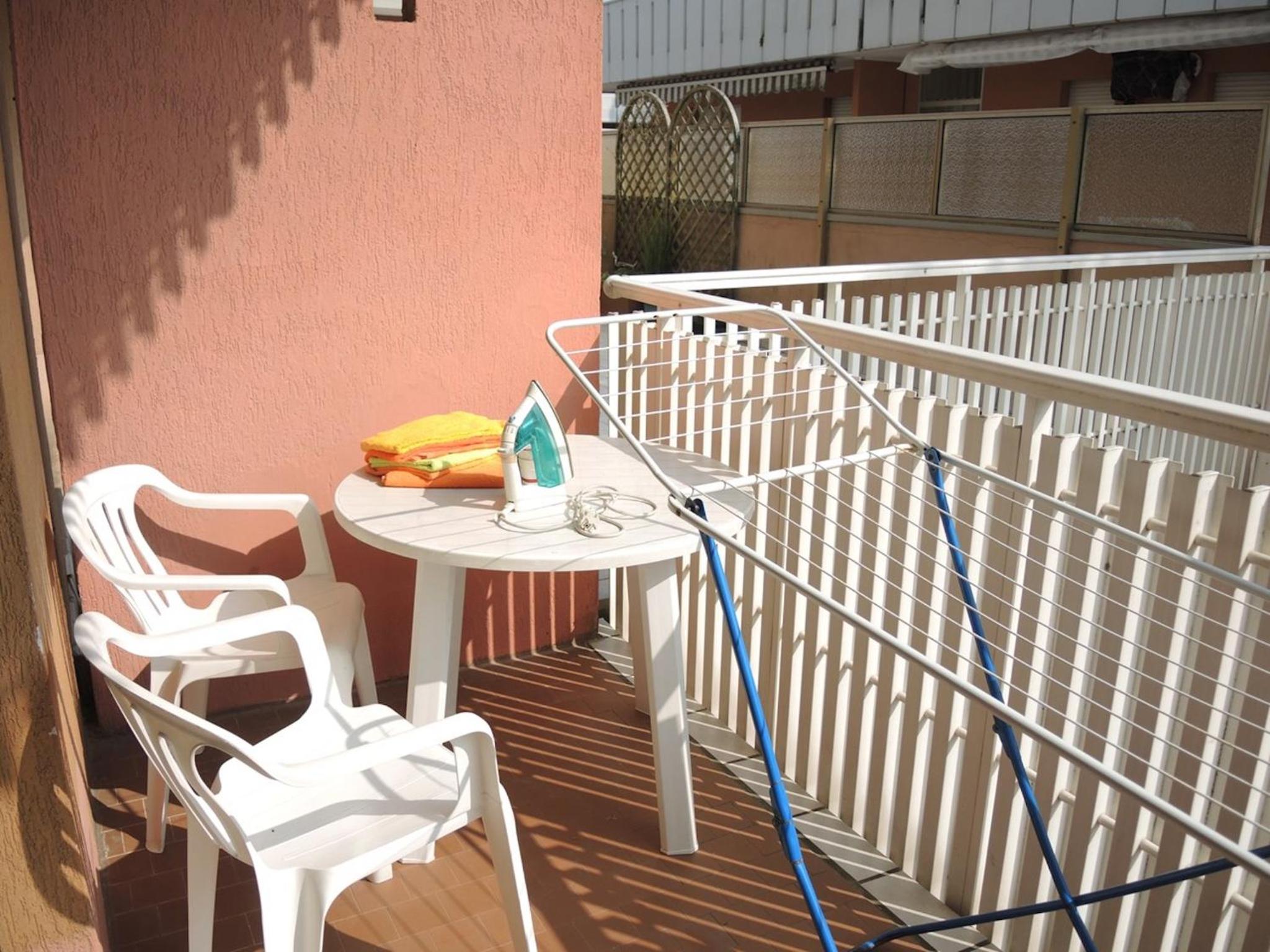 Family apartment steps from Pluto Beach view 4