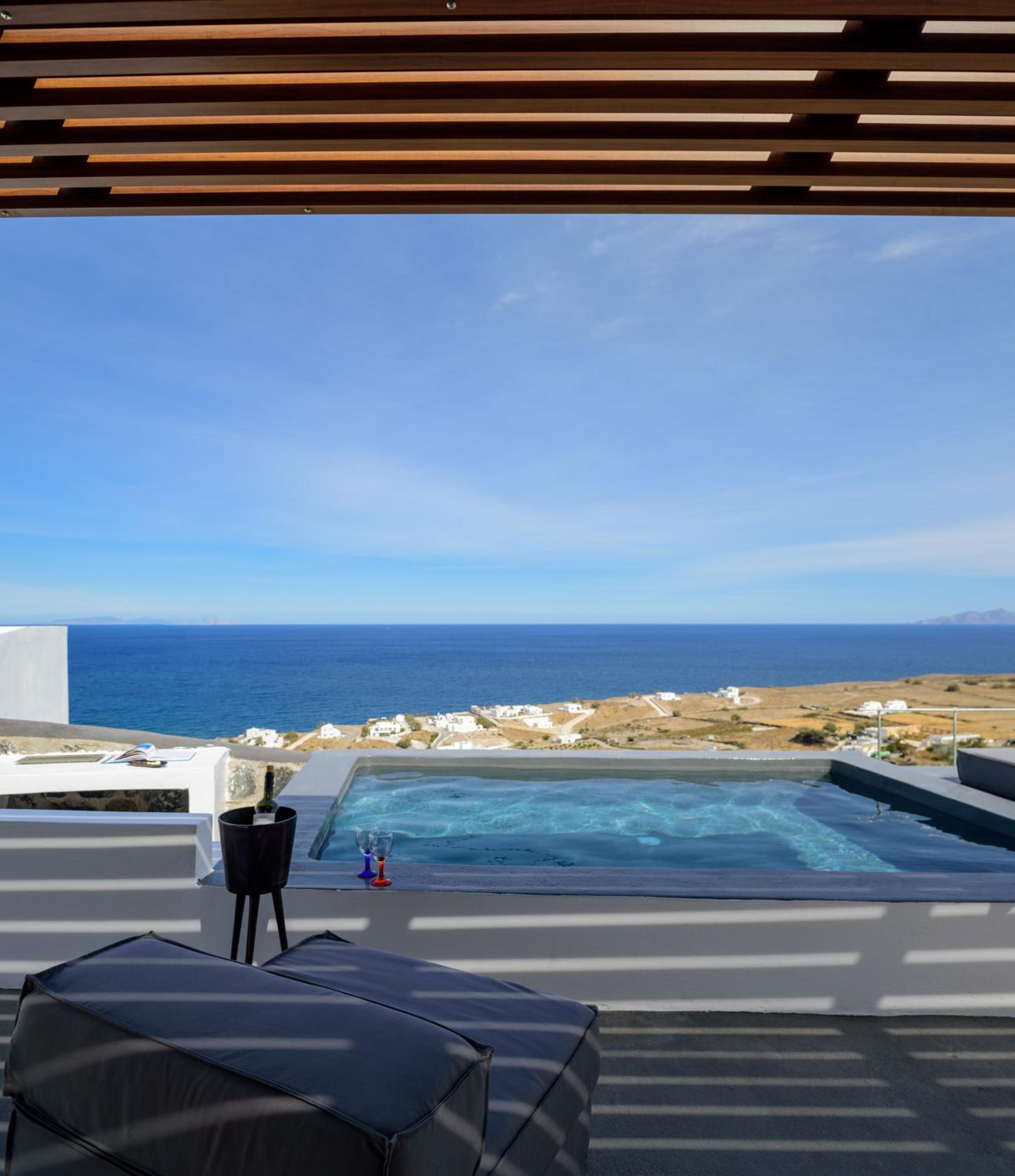 LF Suites & Villas