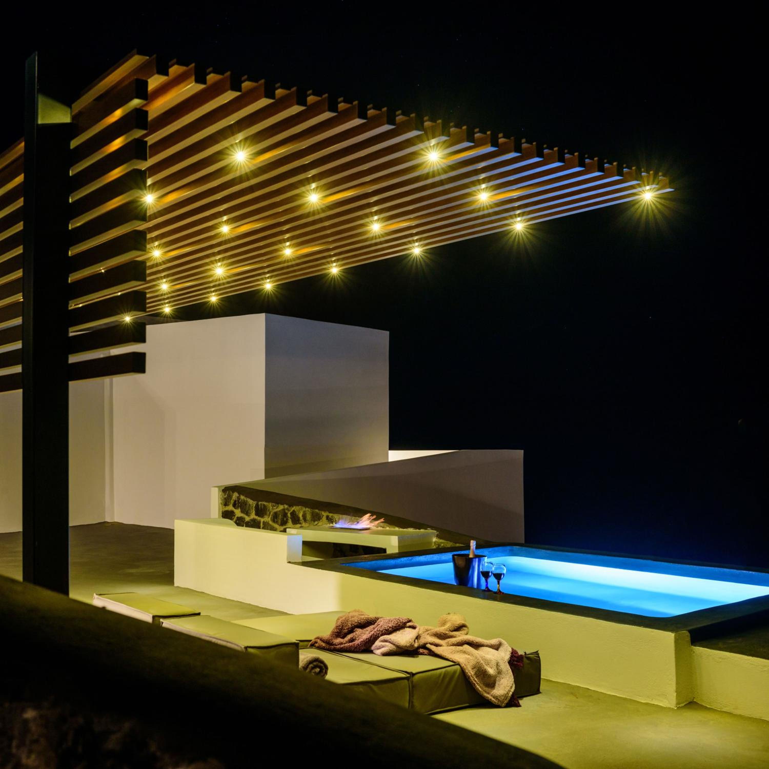 LF Suites & Villas