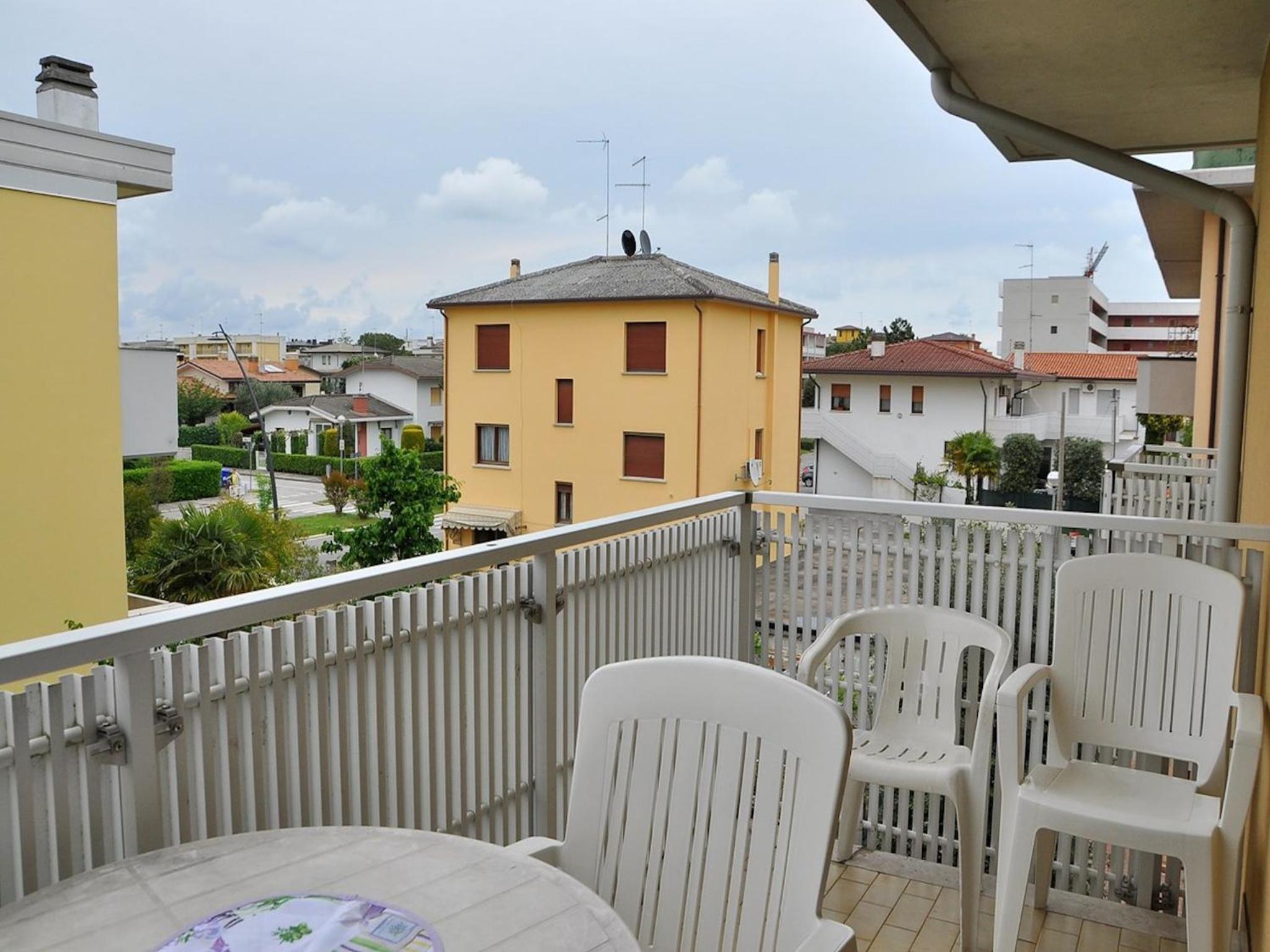 400 m from the sea lovely flat with ac - Beahost view 5