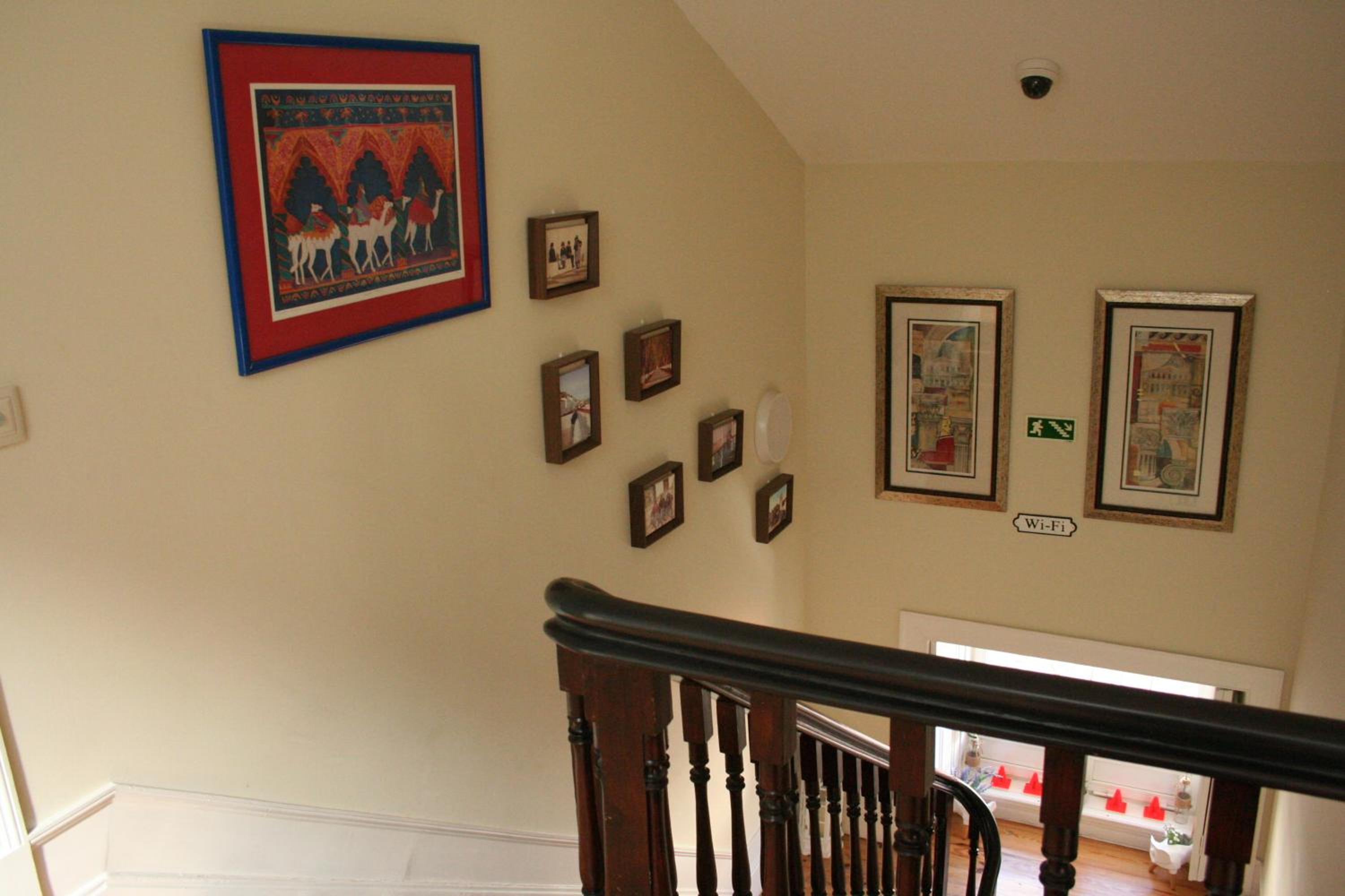 Coimbra Vacations - Sky Accommodations Rome Studio - Property Image 9