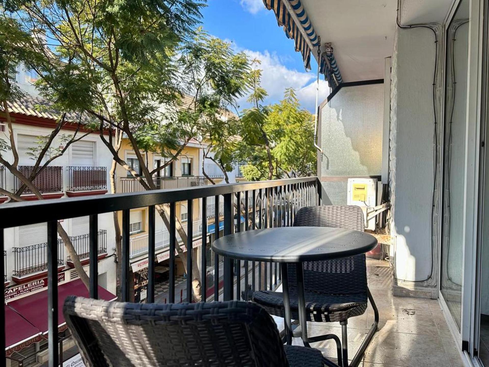 Charming 3-Bed Apartment in Fuengirola view 4