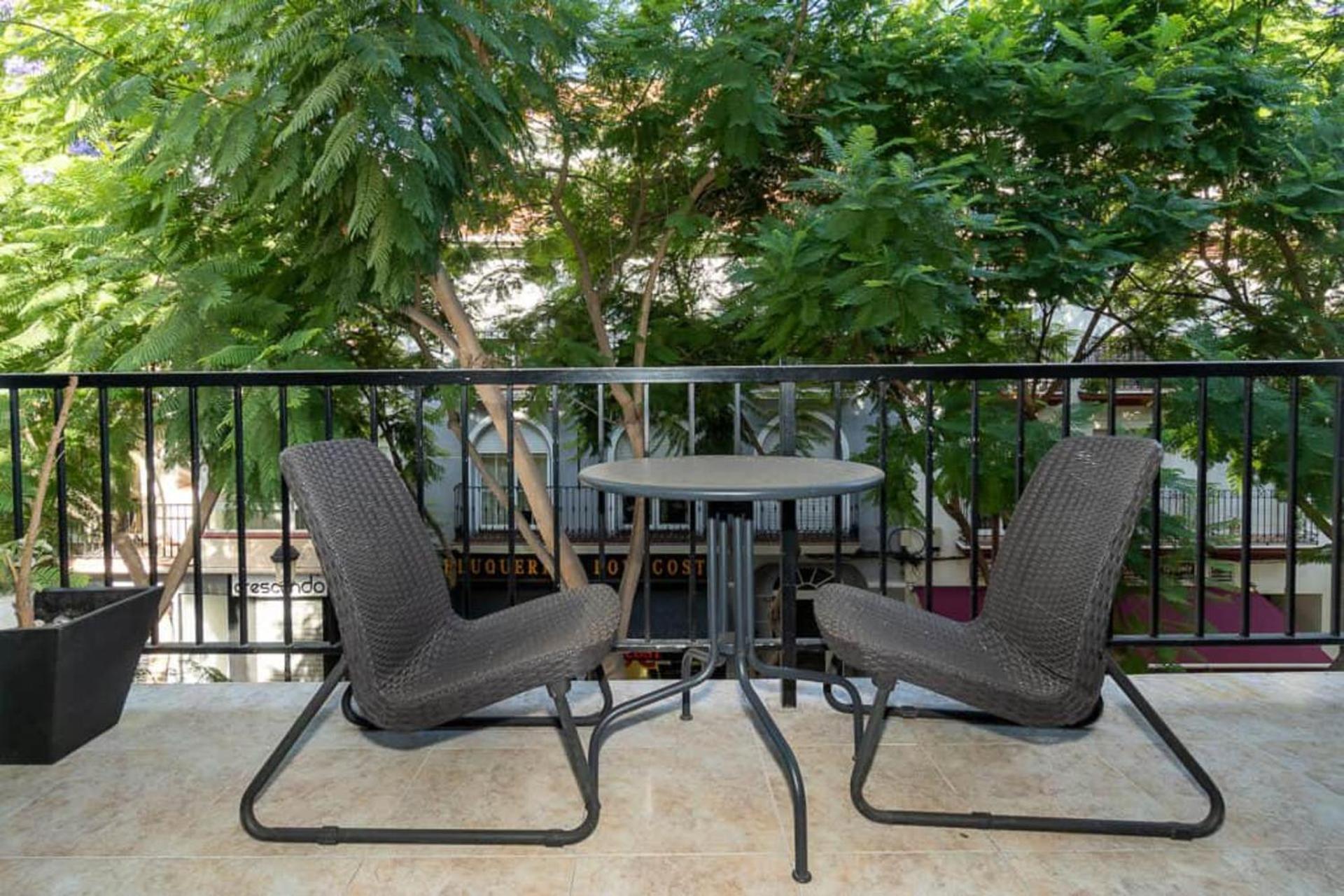 Charming 3-Bed Apartment in Fuengirola view 5