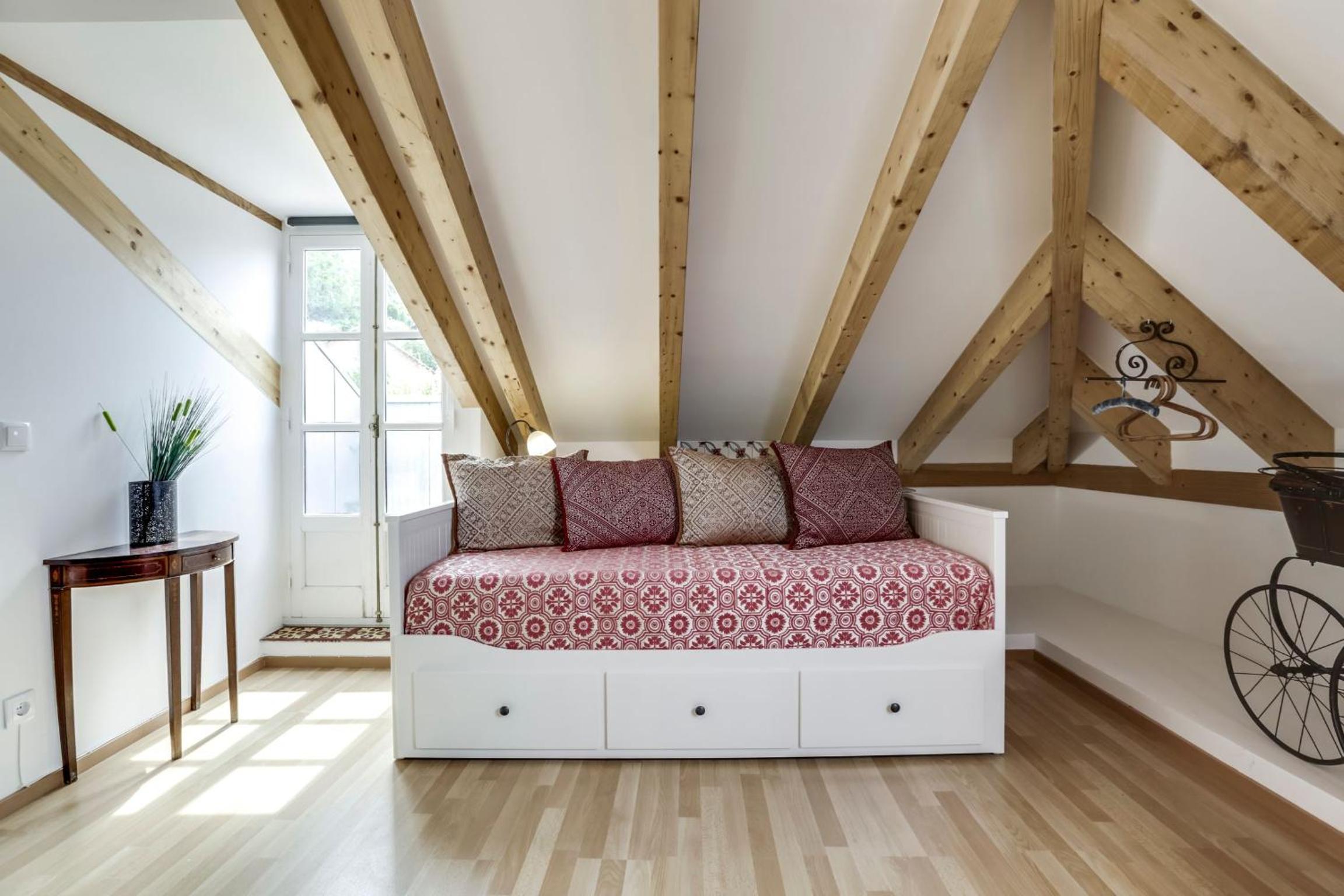 LUXa Charm House by LovelyStay view 4