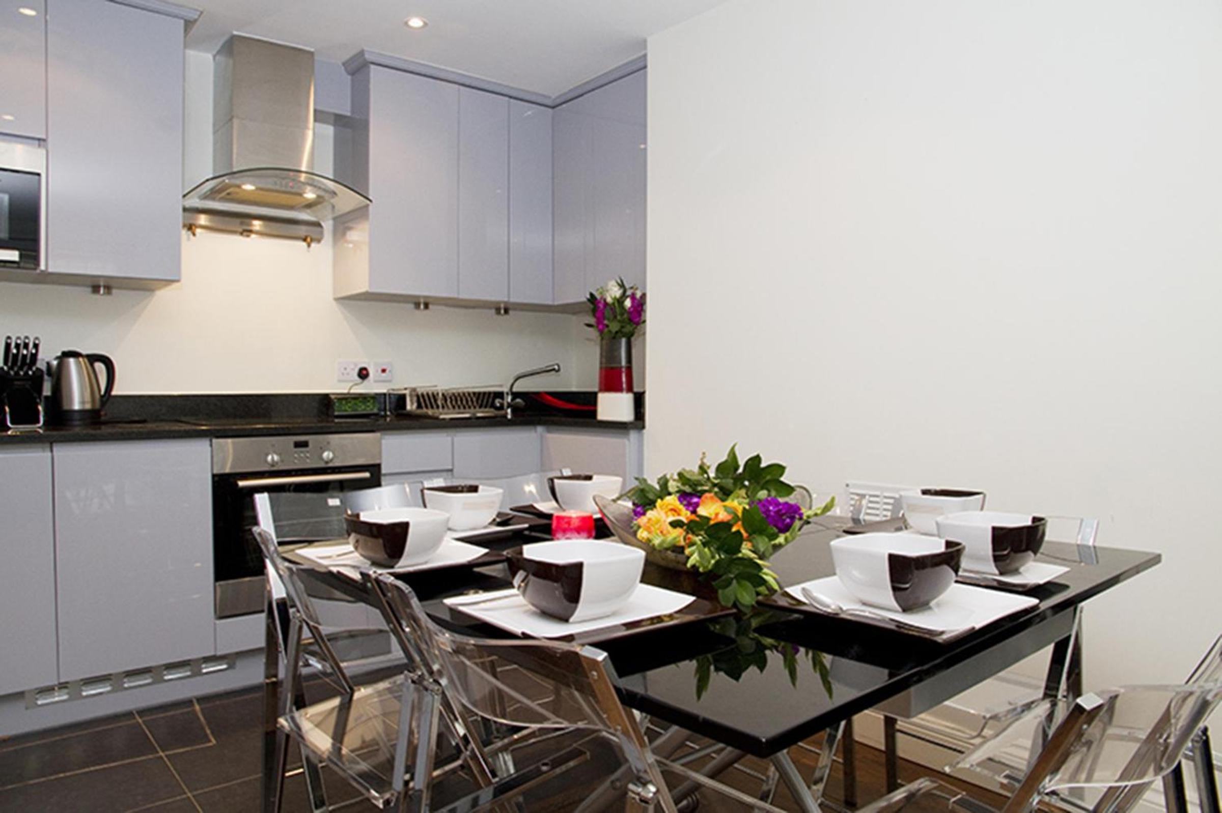 Holiday Lets London - C