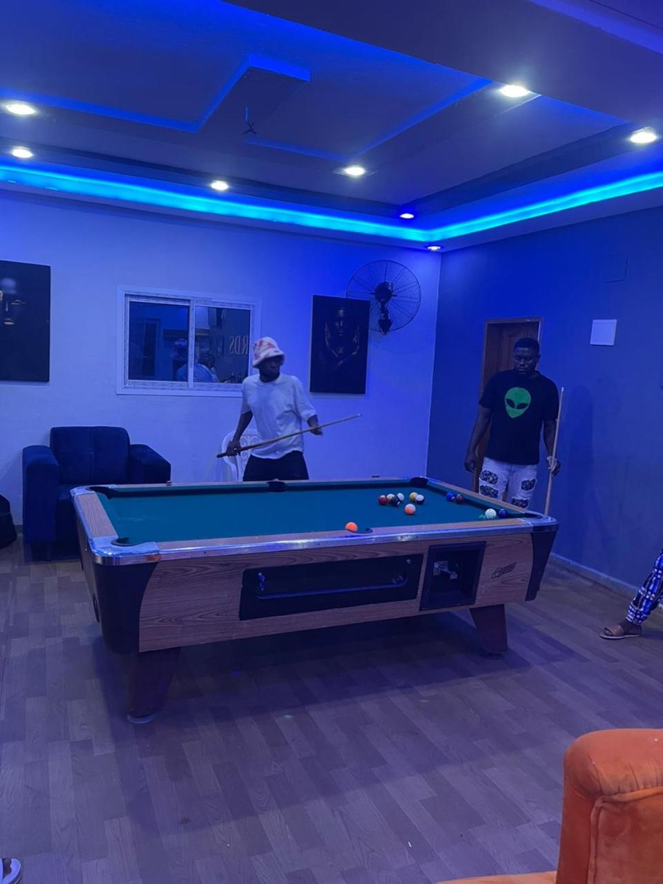 Chris Complex Executive Stays -Luxury Furnished Apartments and Guesthouses In Yaounde